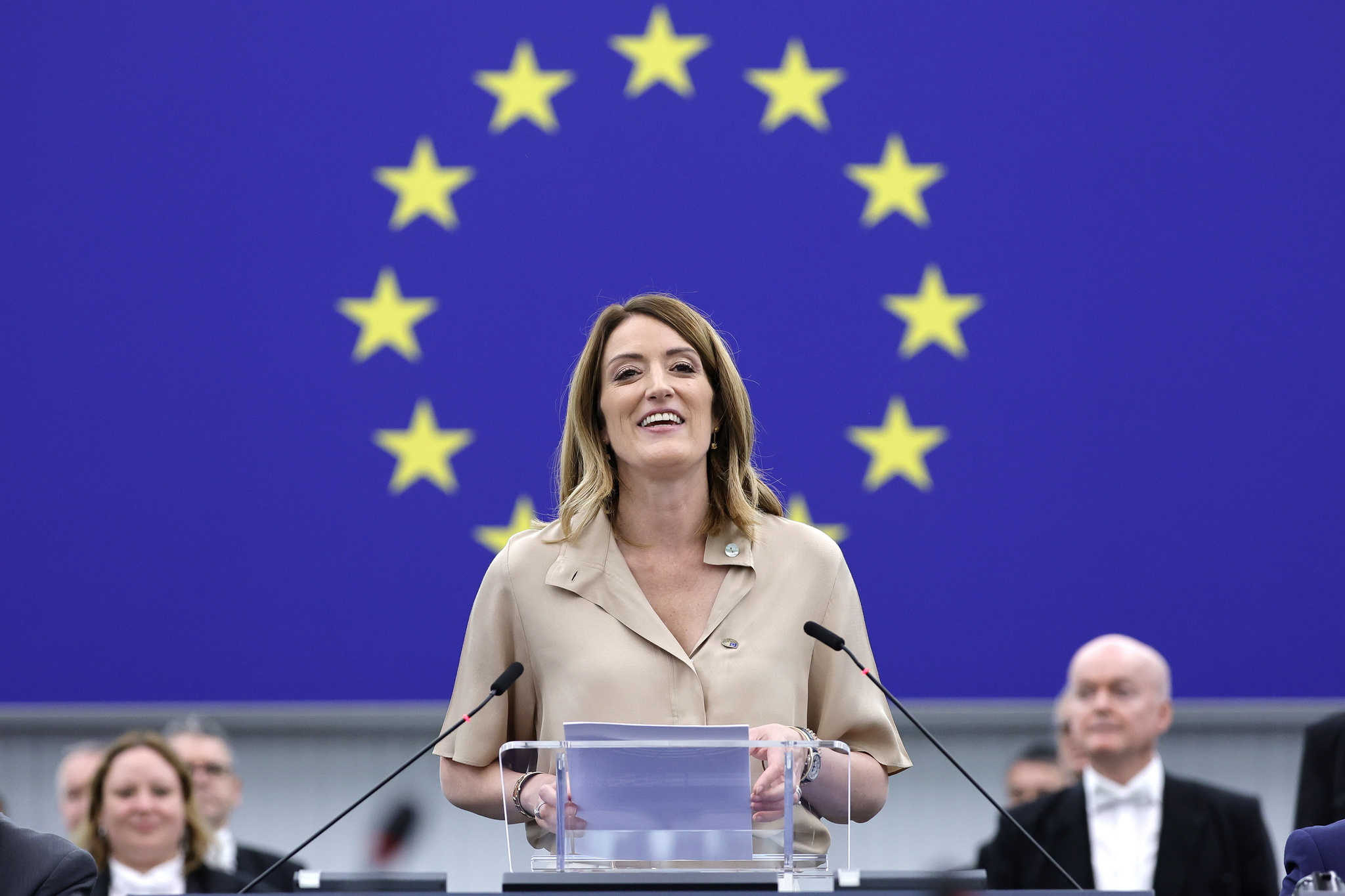La Eurocámara reelige a Metsola por amplia mayoría, con el 90,2% de los diputados