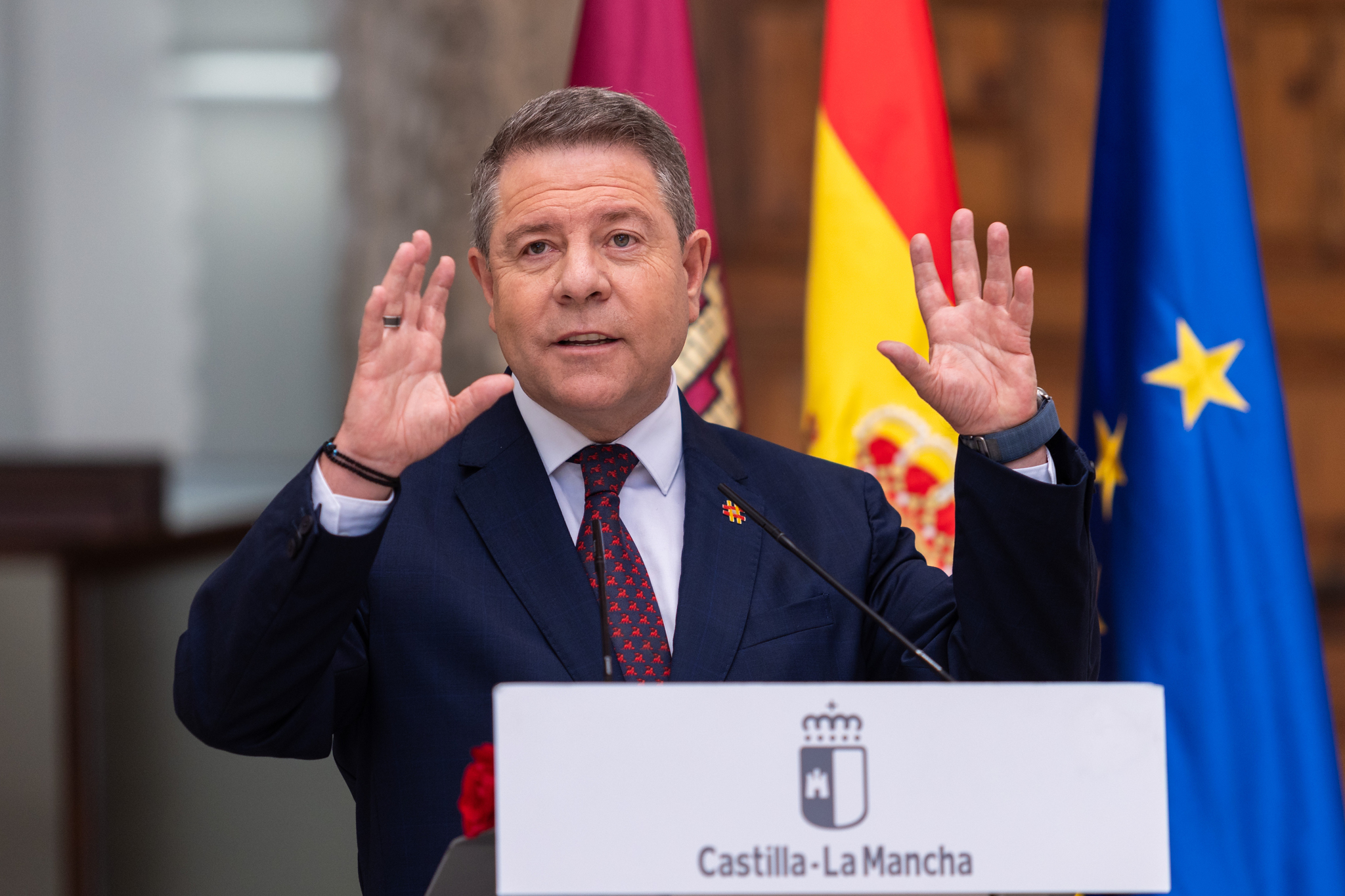 Crece la tensión en el PSOE por el concierto catalán: sus barones piden a Sánchez una cumbre