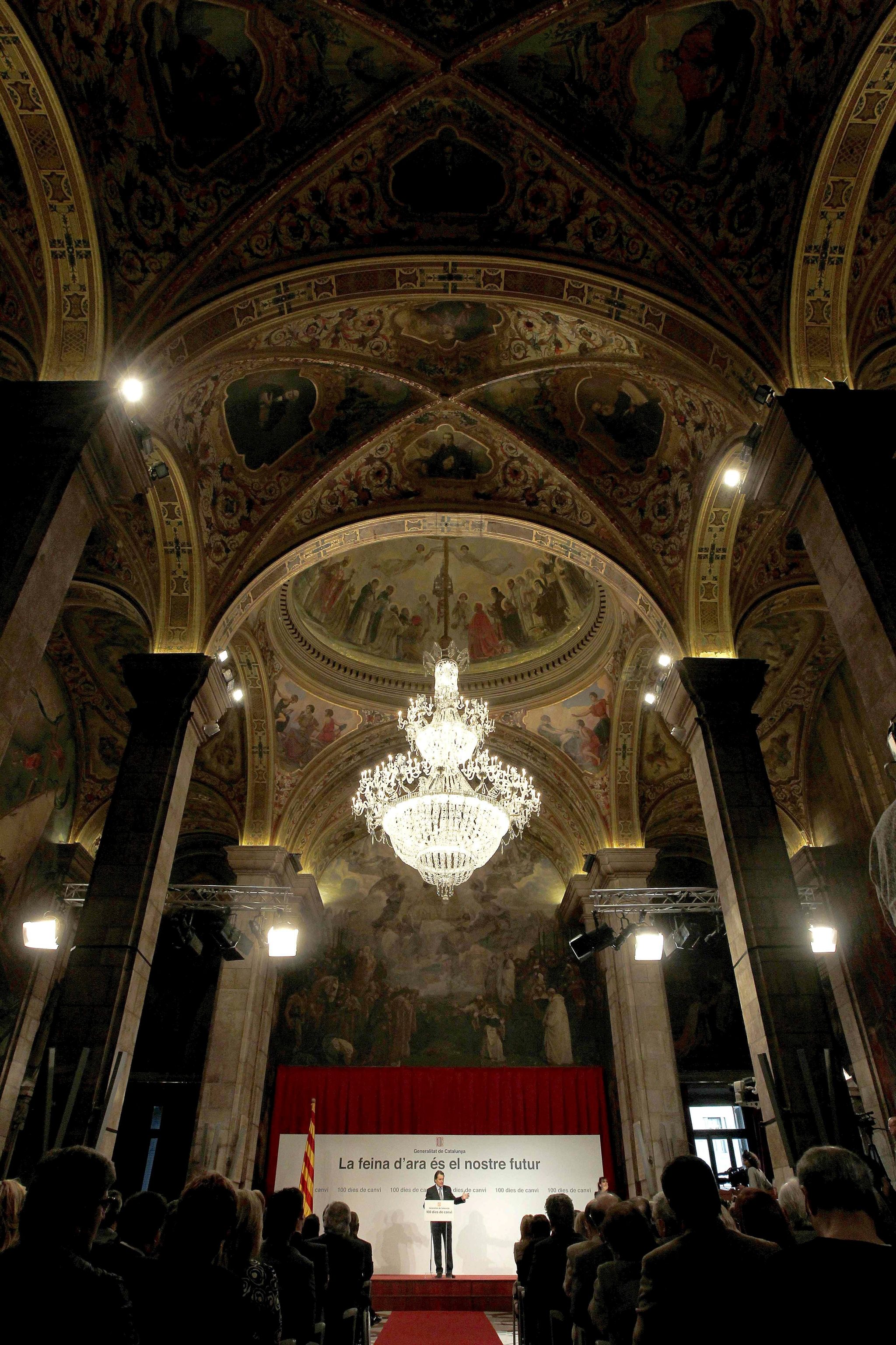 Cenando en la Generalitat