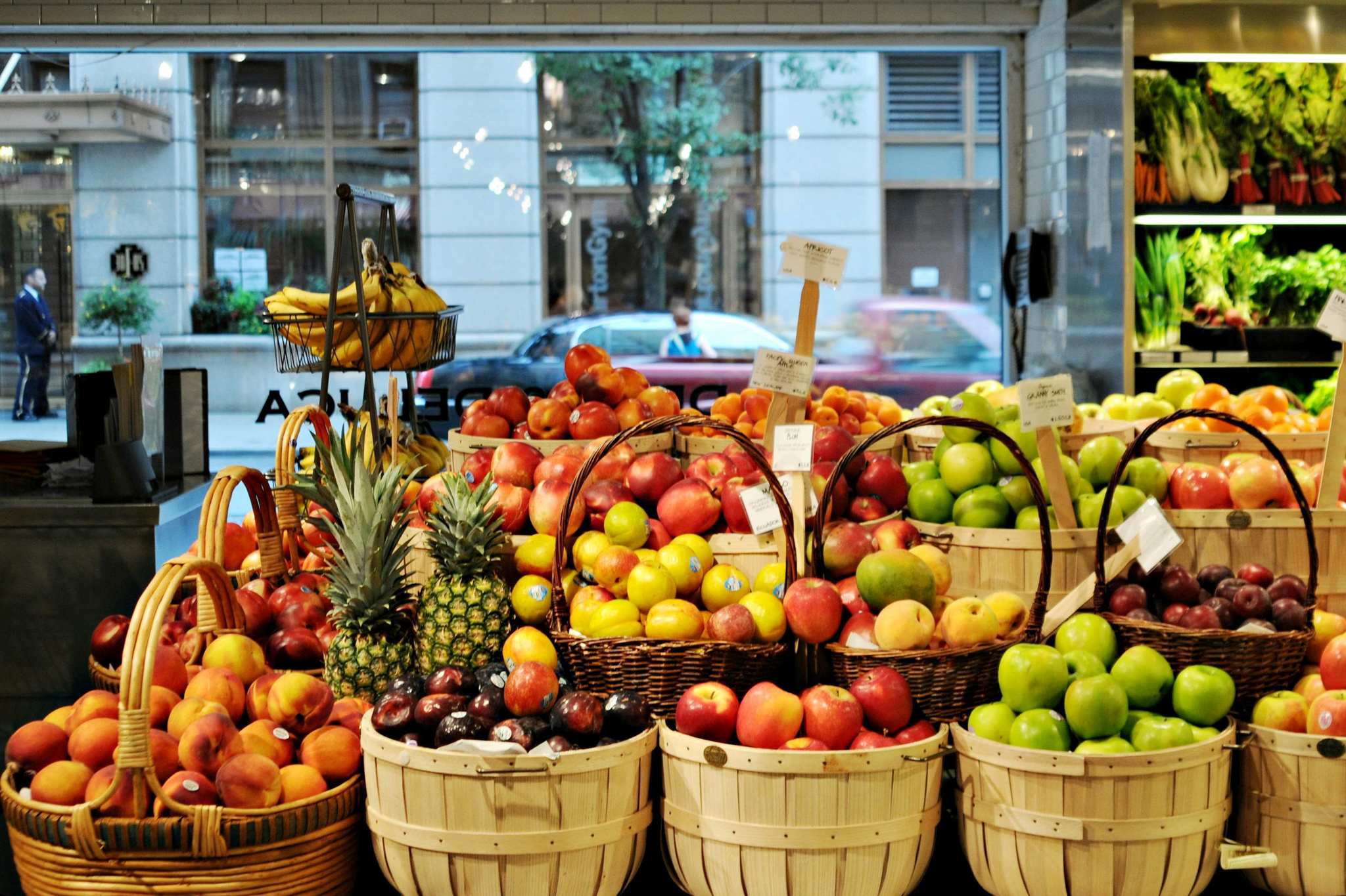 El IPC baja al 2,2% en agosto por la caída del precio de los alimentos y los carburantes