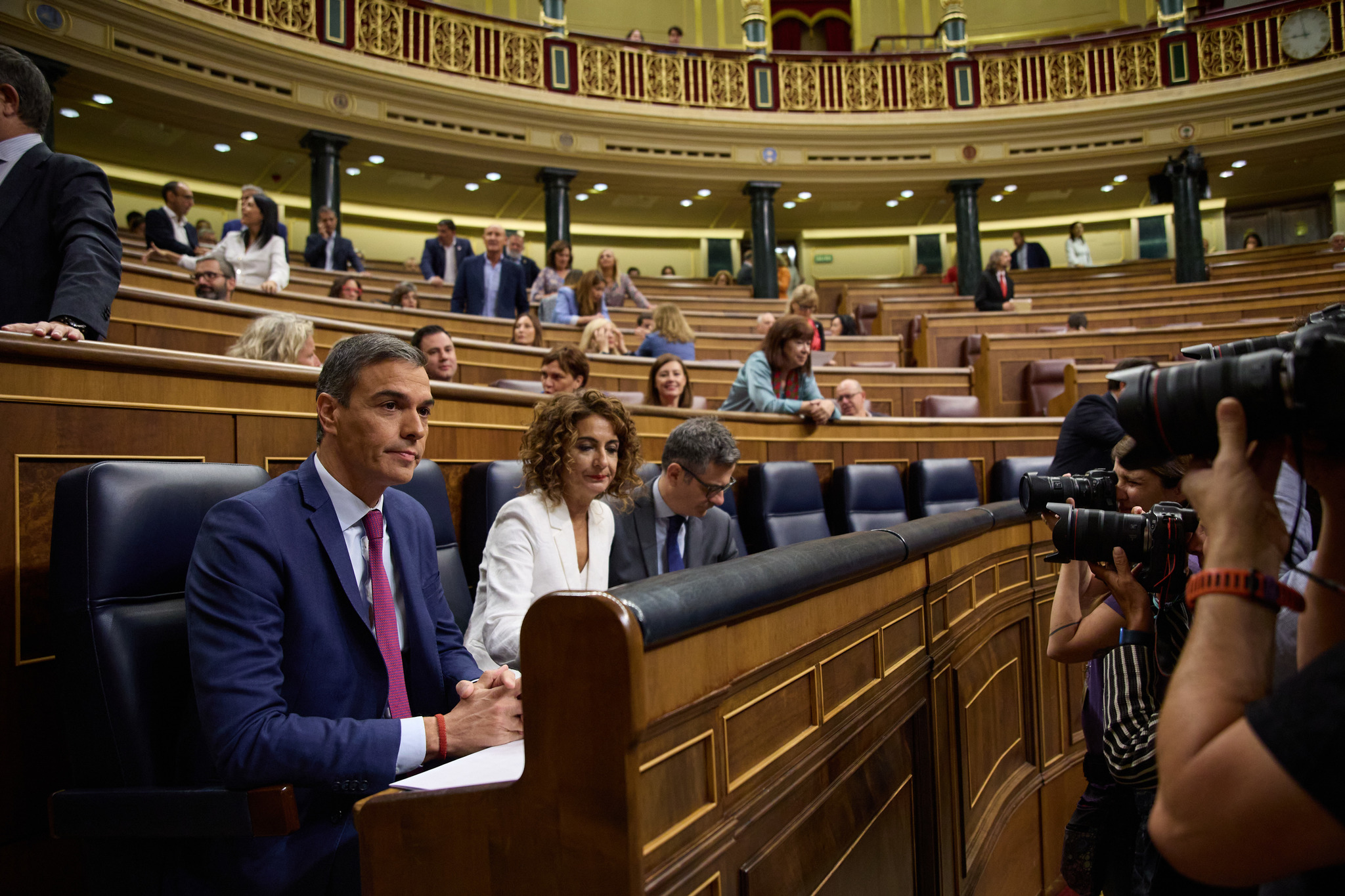 Unas previsiones optimistas y un gasto irresponsable