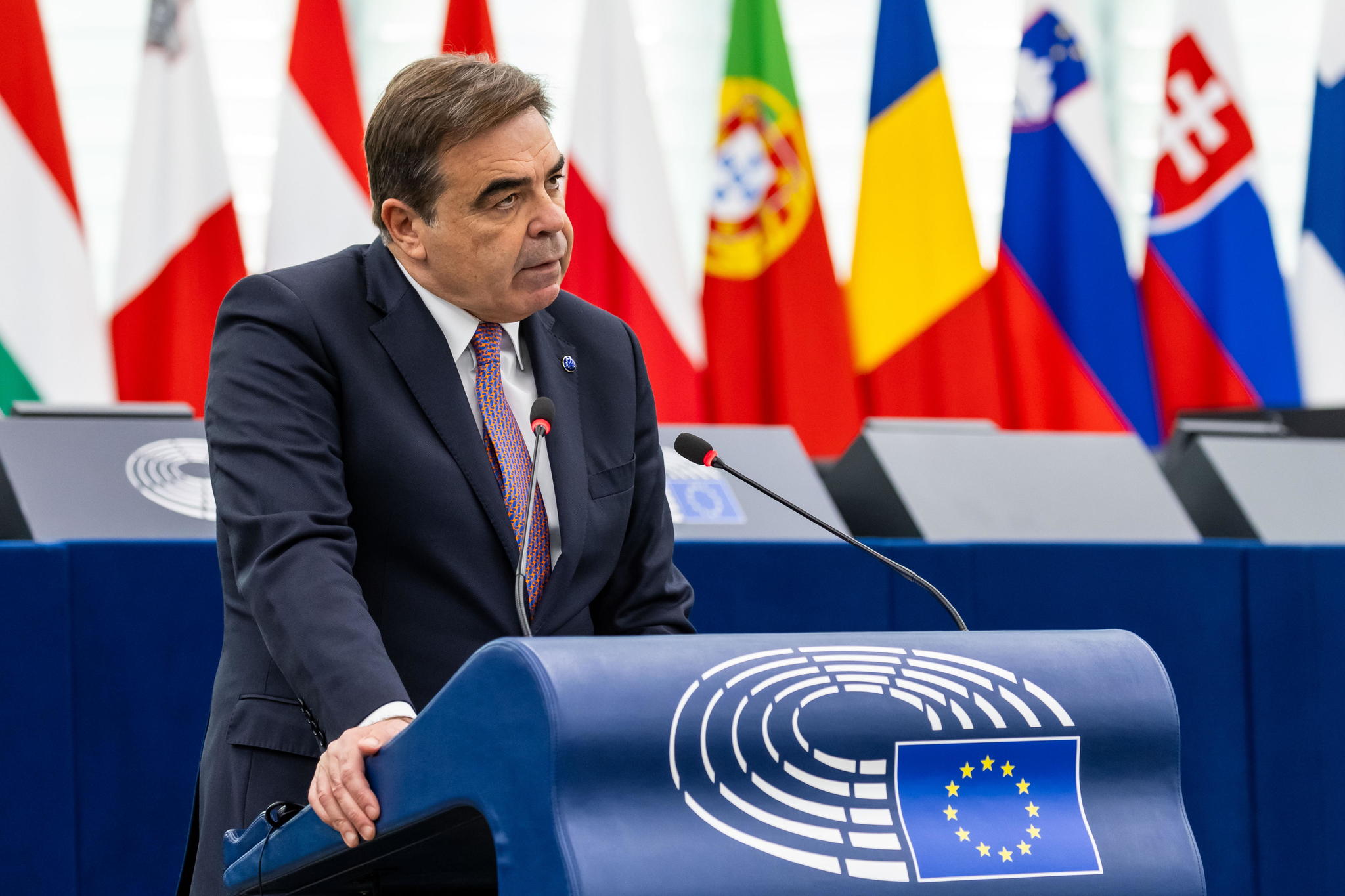 Bruselas abre la puerta al impuesto global a fortunas del G20 y divide a la Eurocámara