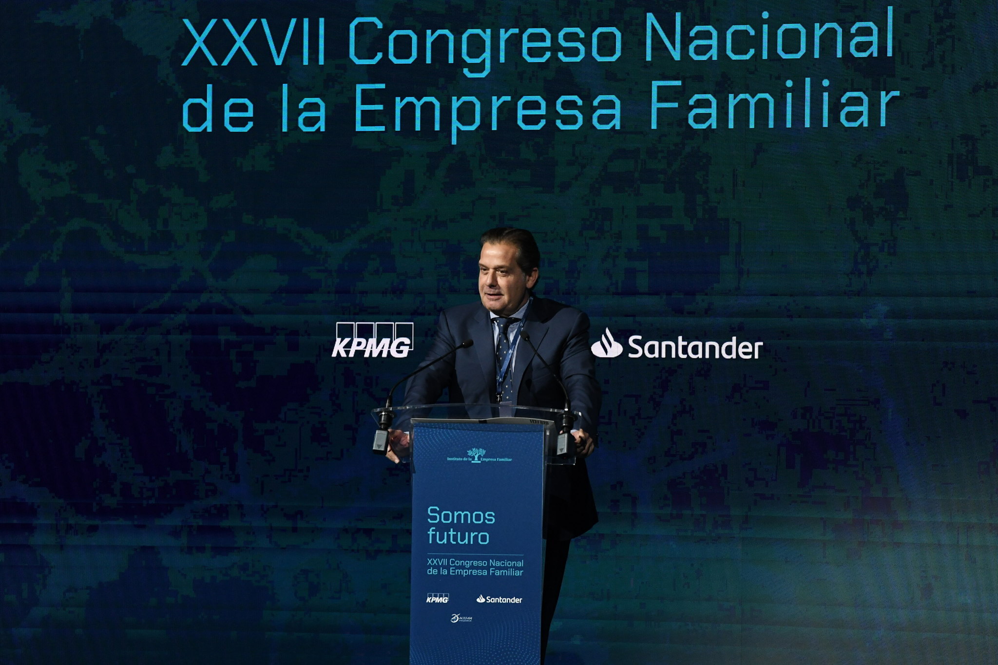 Empresa familiar y Gobierno entierran el hacha de guerra y buscan «colaborar»