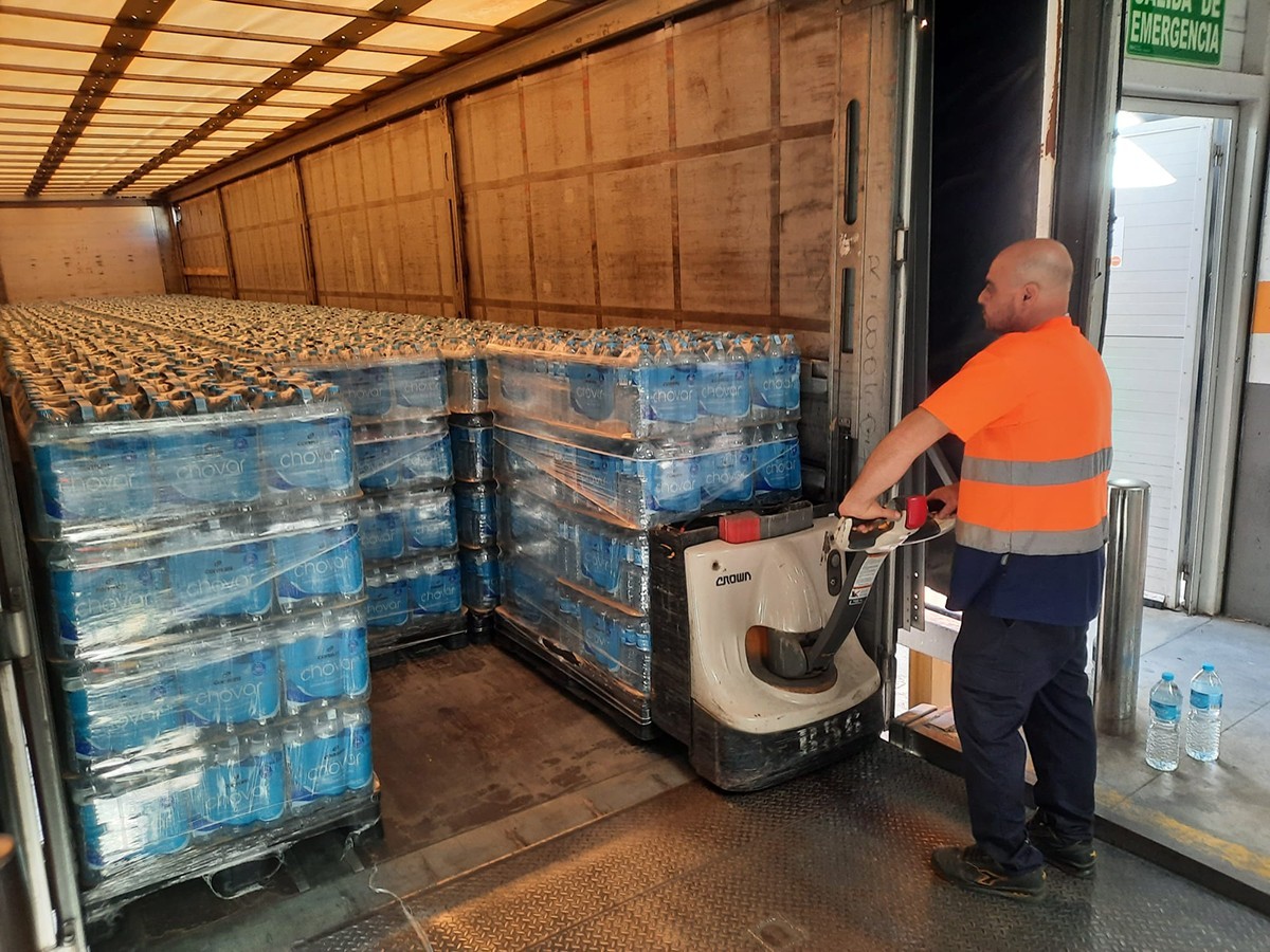 La DANA desplomó el gasto en casi todo, pero aumentó en alimentación