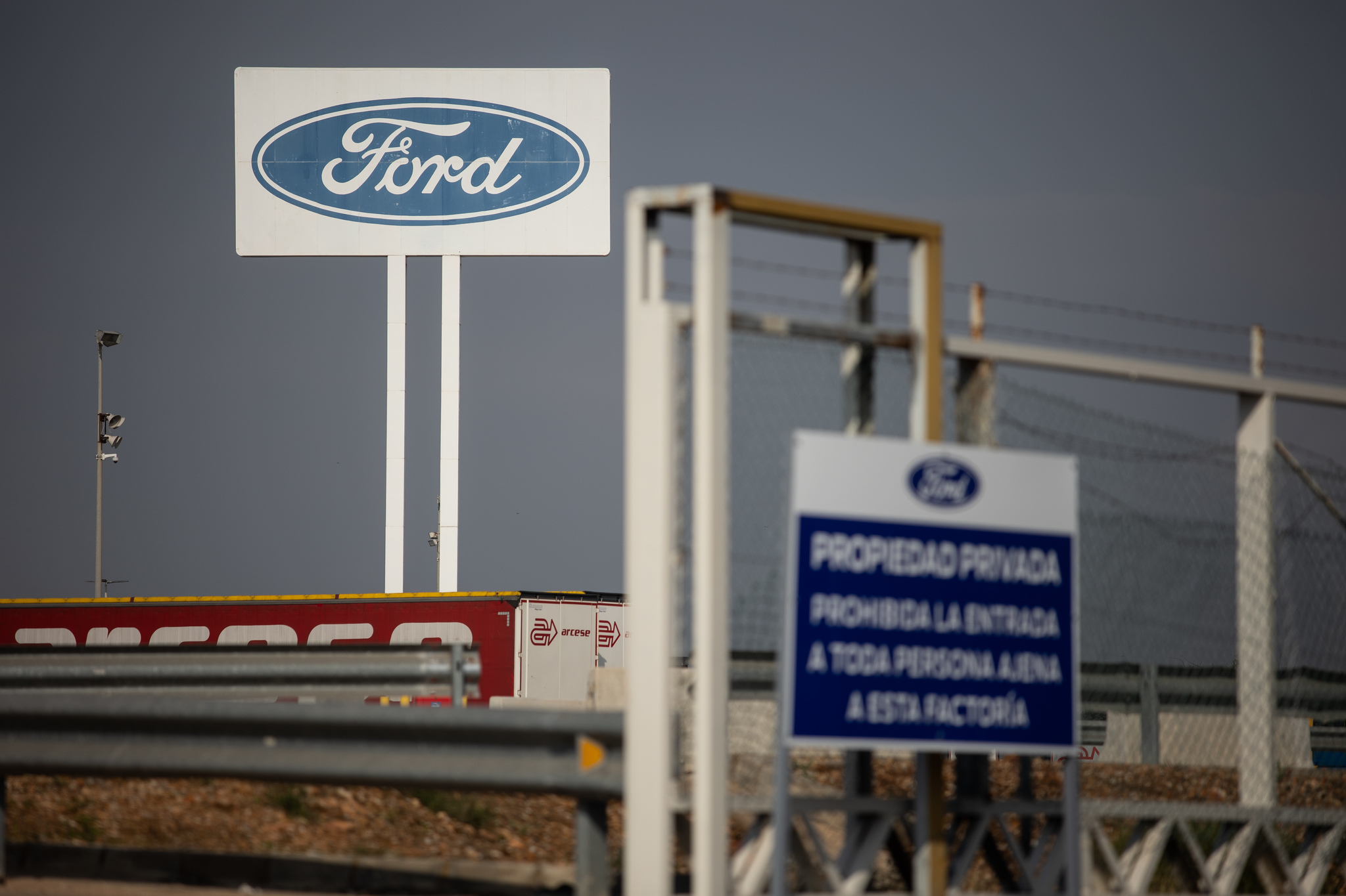 Ya hay más de 9.000 personas en ERTE por la DANA y casi la mitad son de Ford