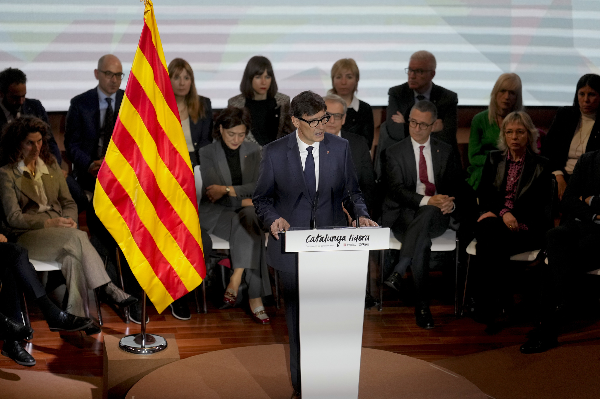 Illa presenta un plan de 18.500 millones para que Cataluña «recupere  el liderazgo económico»