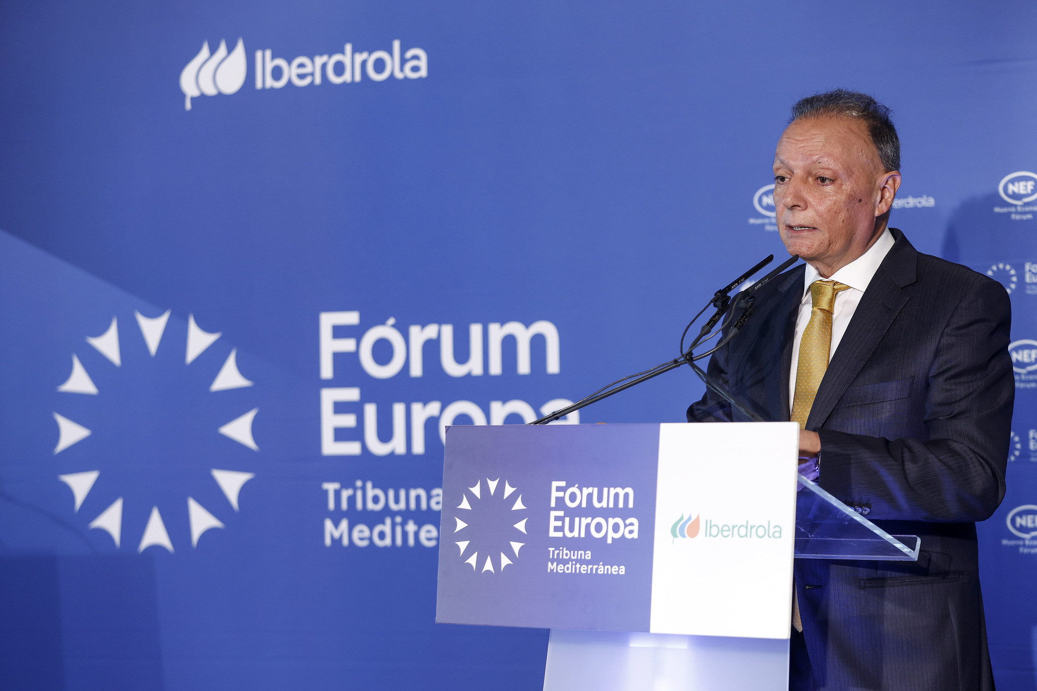 La patronal valenciana reclama también «financiación singular» para su comunidad