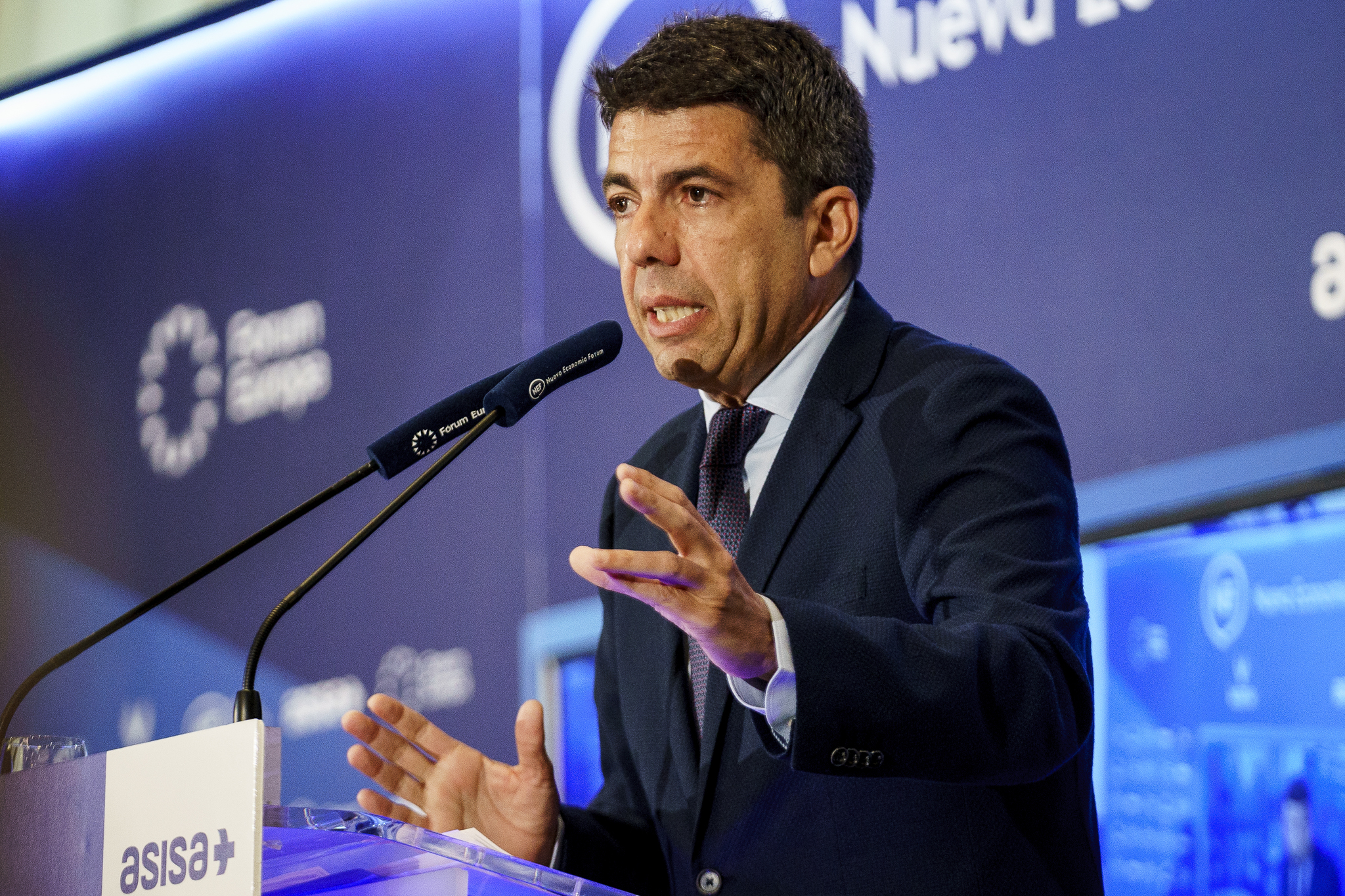 Mazón: «Valencia importa más que yo, me cueste lo que me cueste»