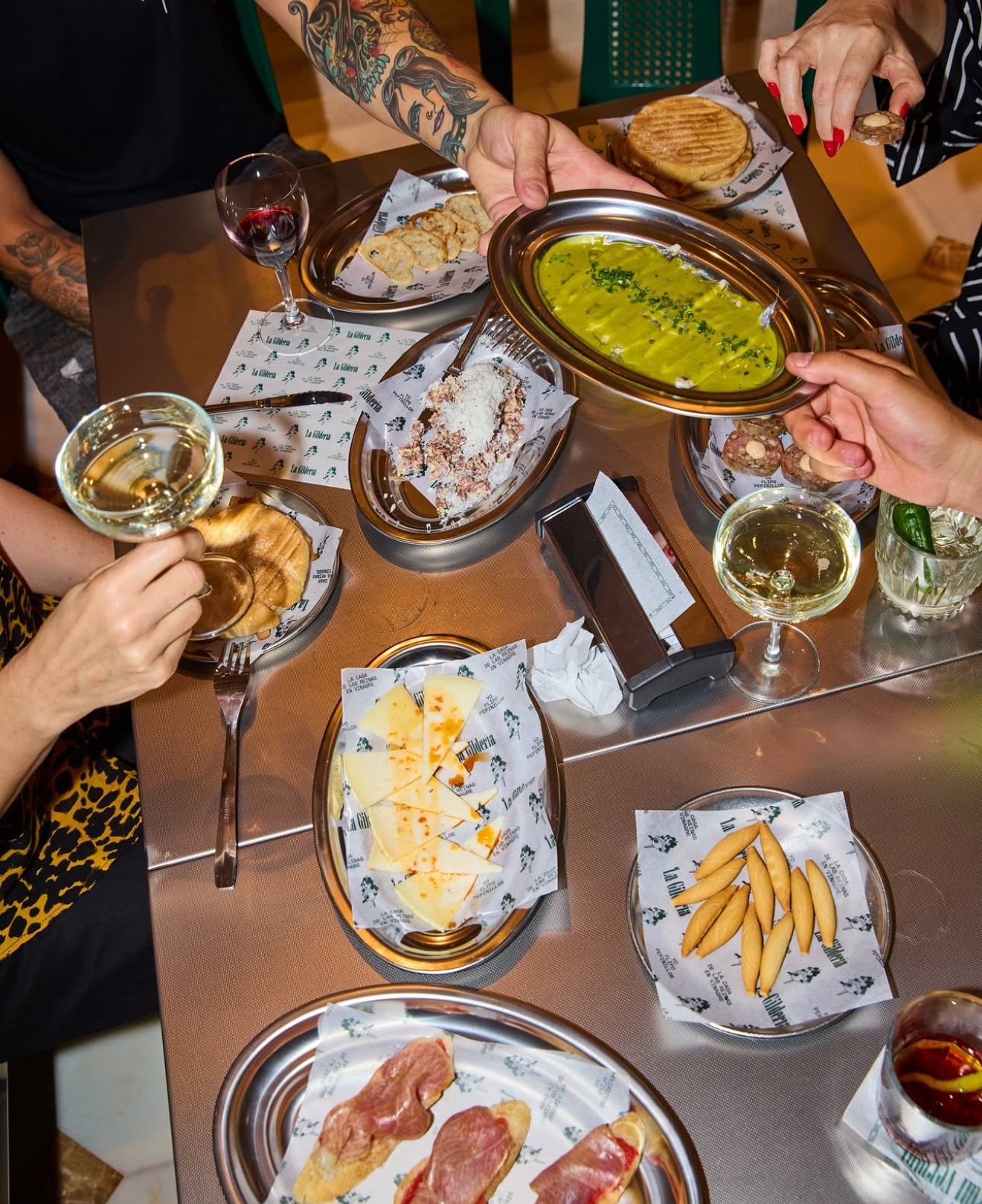 गिल्डारियाच्या स्नॅक्ससह स्नॅक्स, ज्याच्या माद्रिदला दोन स्टोअर्स आहेत