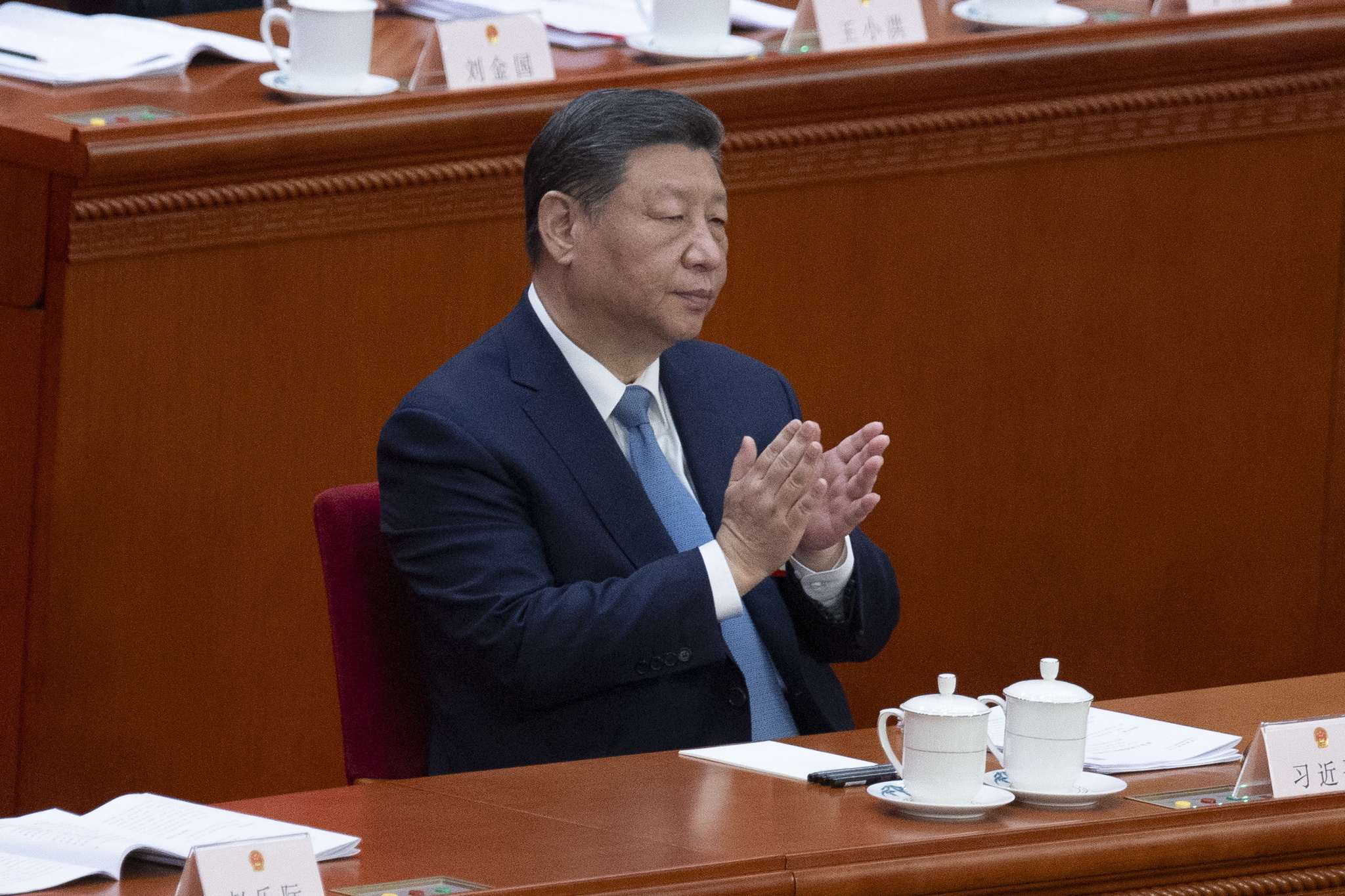 China impone aranceles de represalia a productos agrícolas y alimenticios canadienses