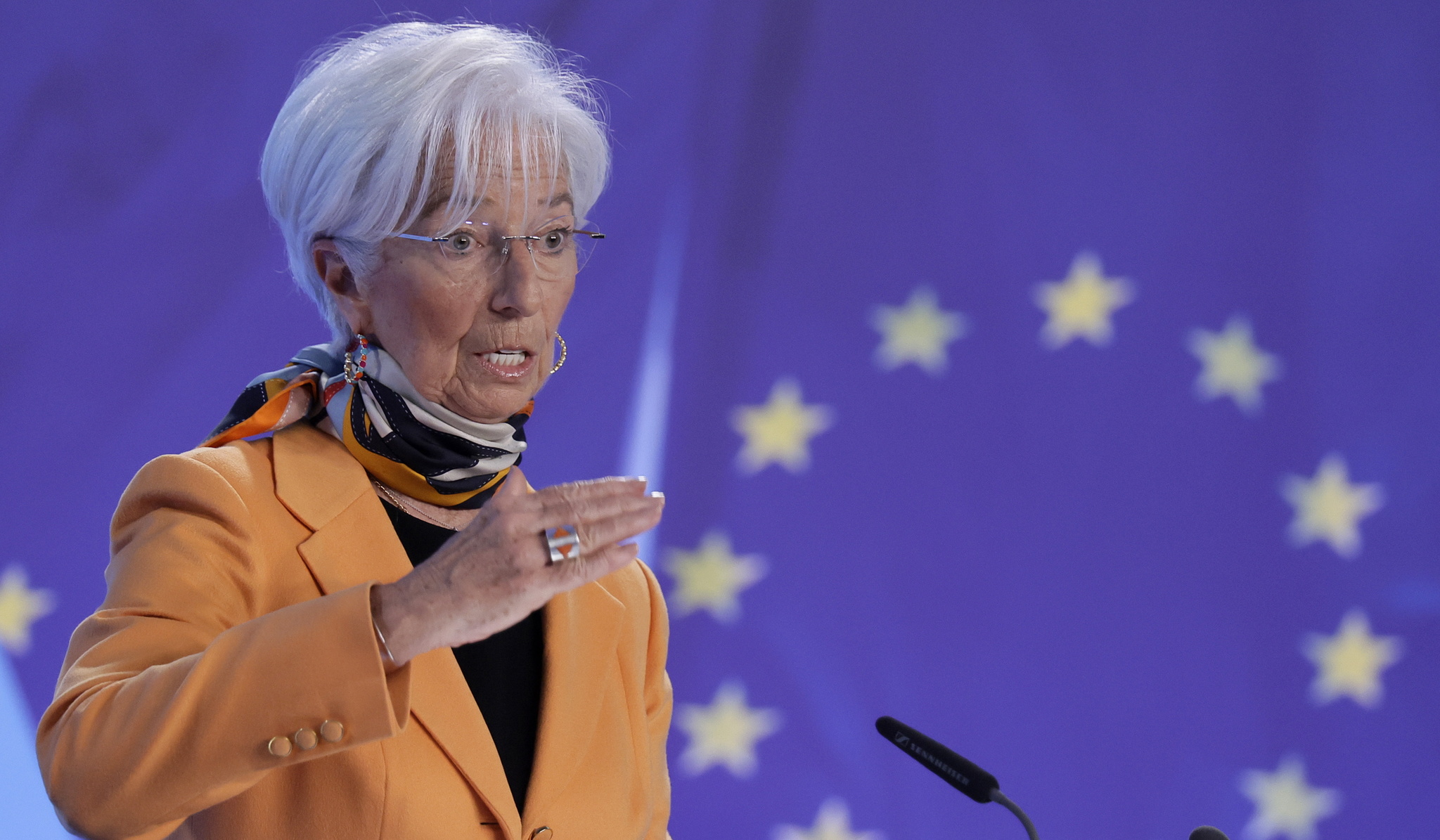 El BCE avisa de que los aranceles podrían recortar el crecimiento europeo tres décimas