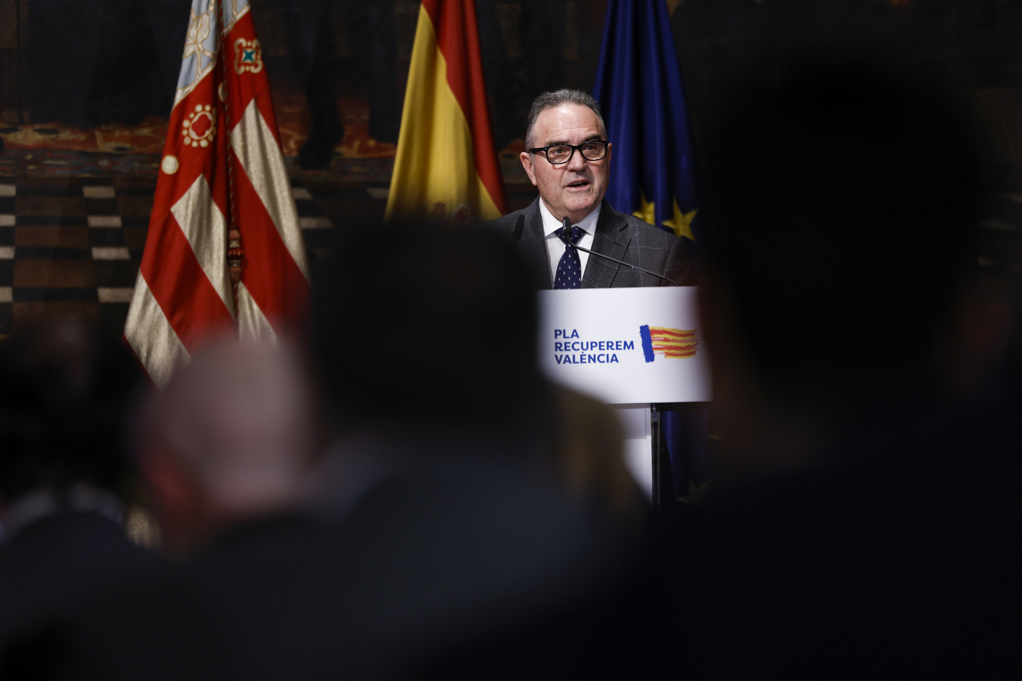 Impacto de la Dana: 17.800 millones de euros, 306.000 personas afectadas, 11.242 viviendas, 141.000 coches…