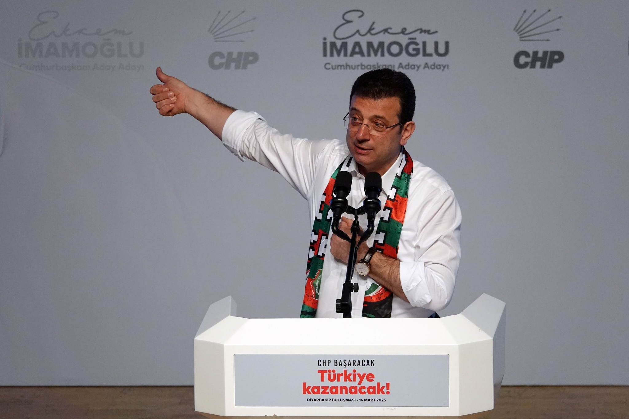 La justicia turca ordena prisión preventiva para el alcalde de Estambul