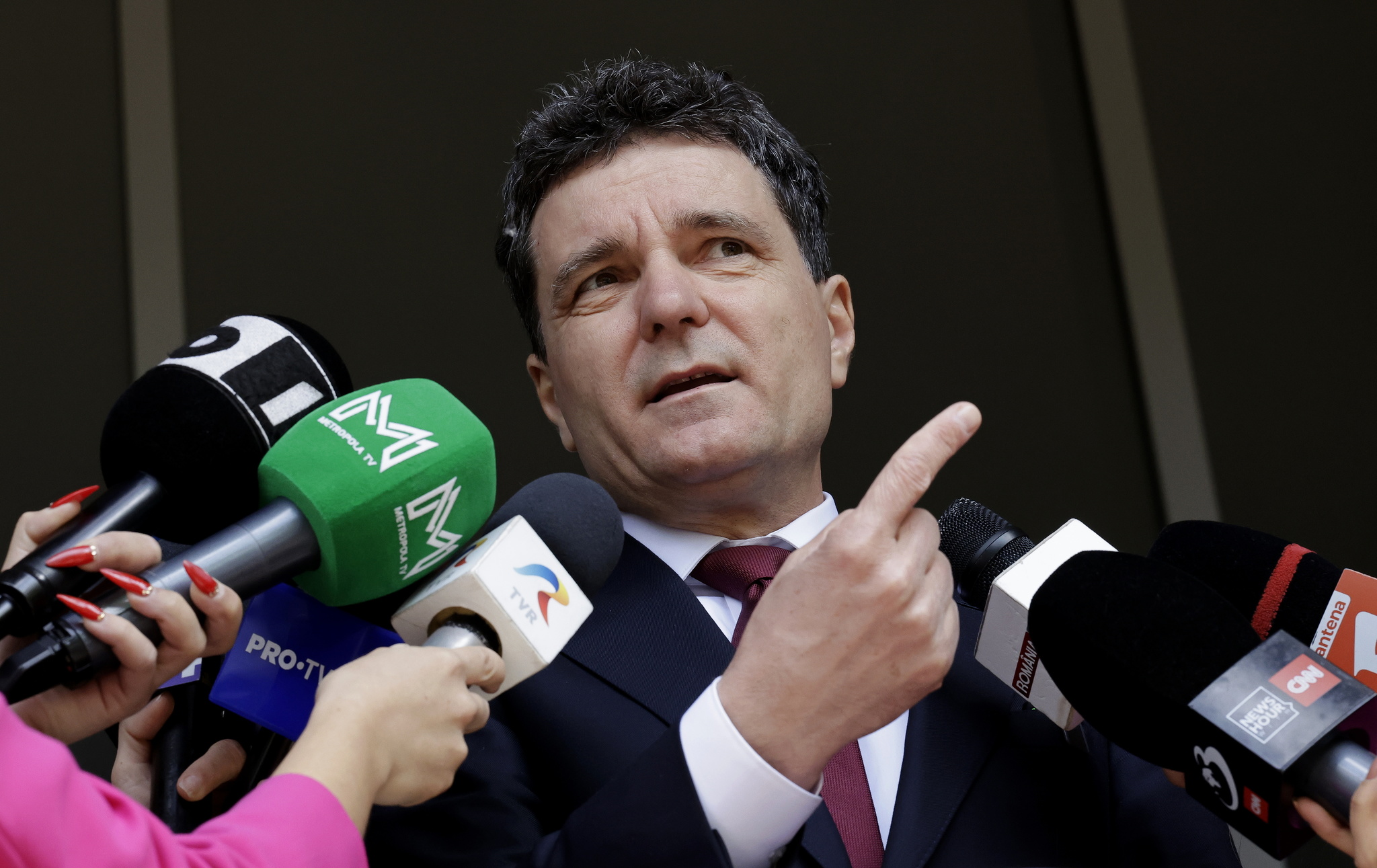 Un escándalo marca el final de la campaña electoral en Rumanía