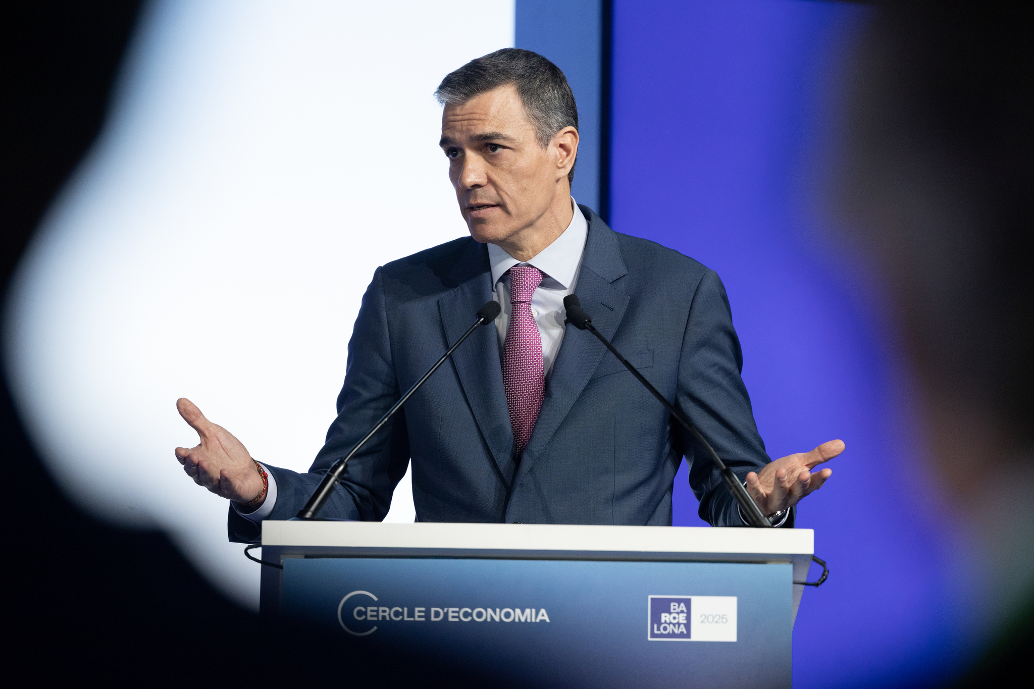 Sánchez abre mañana una consulta pública sobre la opa de BBVA a Sabadell