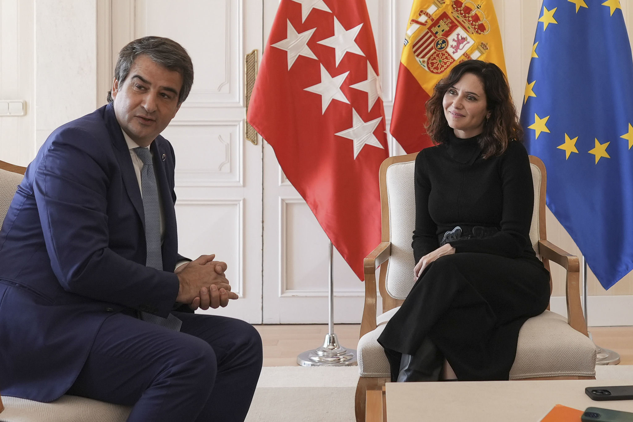 Ayuso lleva a la Audiencia Nacional el plan del Gobierno para la condonación de deuda a las CCAA