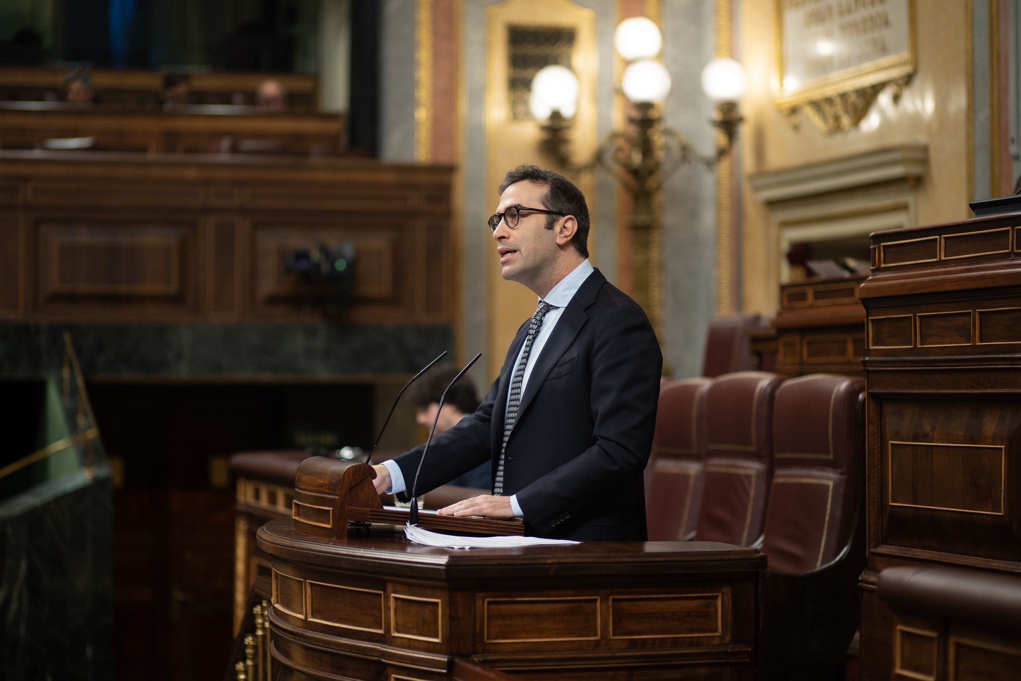 Cuerpo salva el plan antiaranceles tras pactar con ERC condicionar futuras ayudas directas al mantenimiento del empleo