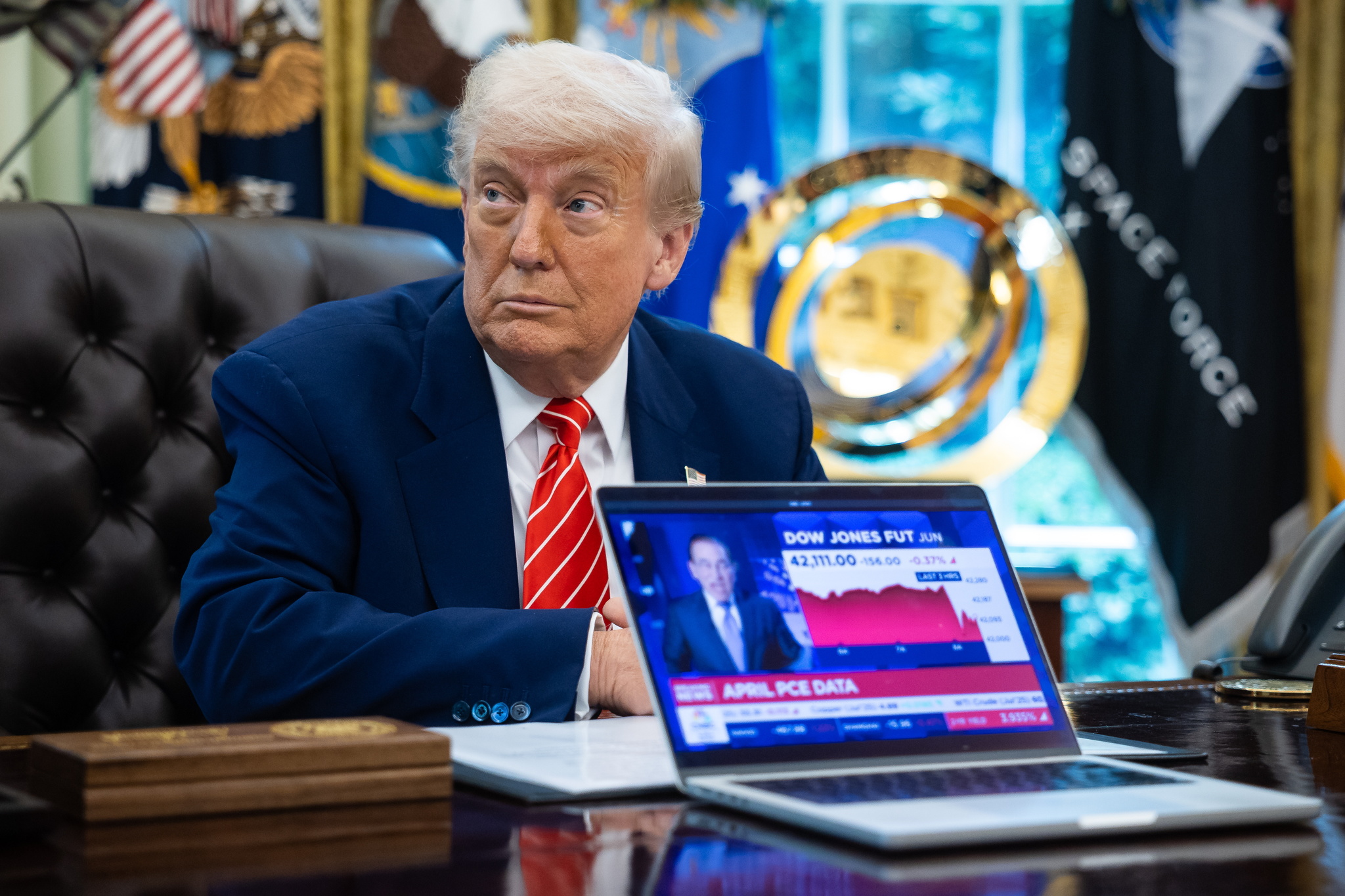 Trump deja al Reino Unido al margen de la subida de aranceles al 50% para el acero y el aluminio