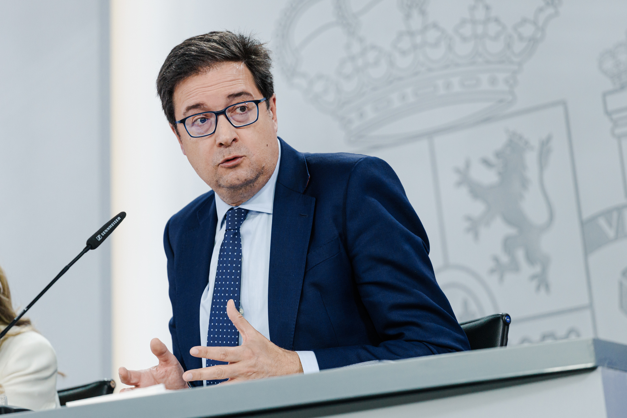 El Gobierno aprueba la subida salarial del 0,5% pendiente para los funcionarios