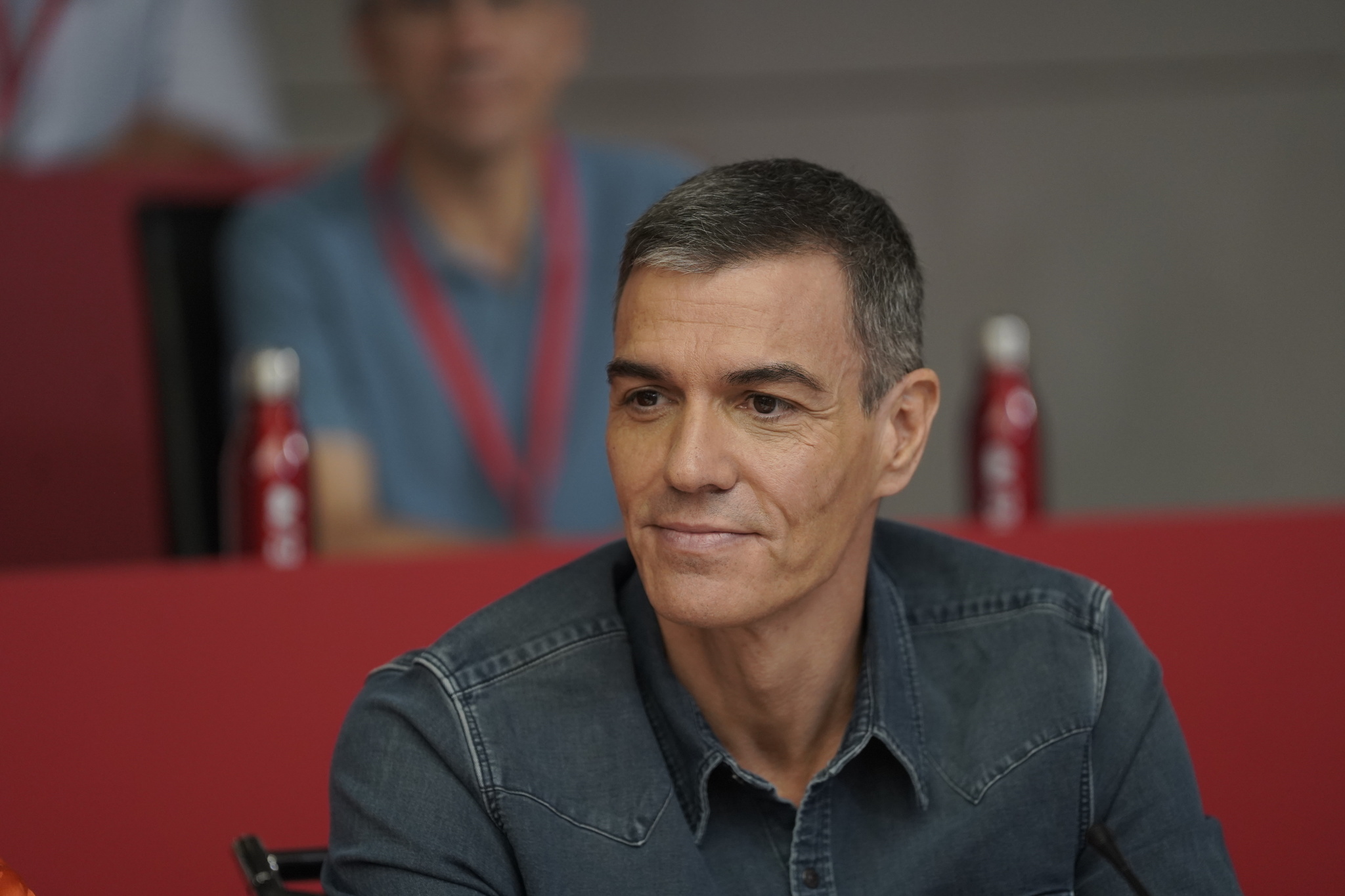El convulso estreno de la nueva ejecutiva de Sánchez