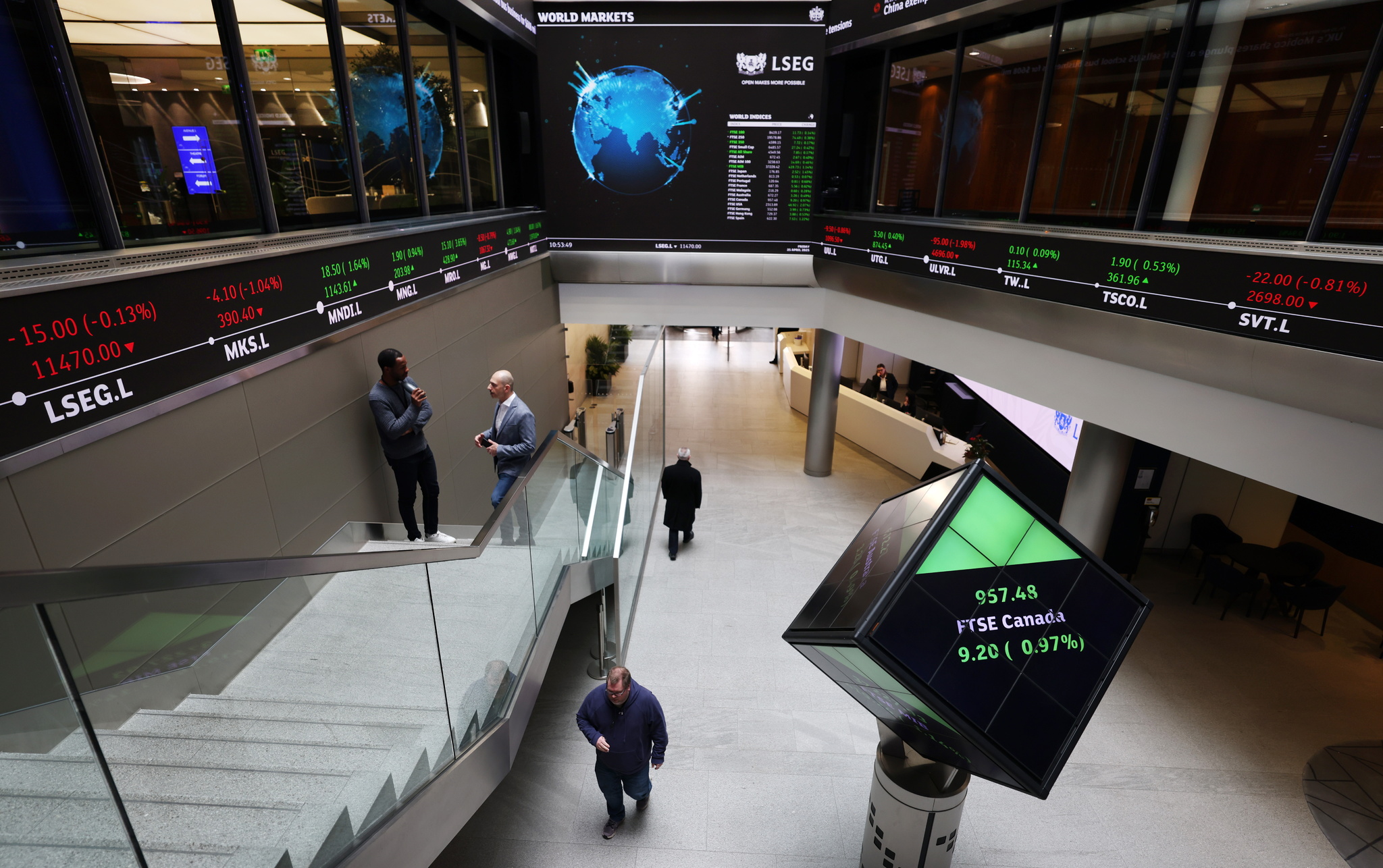 Imagen de la sede de la Bolsa de Londres, cuyo principal índice, el Ftse 100, ha superado hoy intradía el 9.000, un récord.