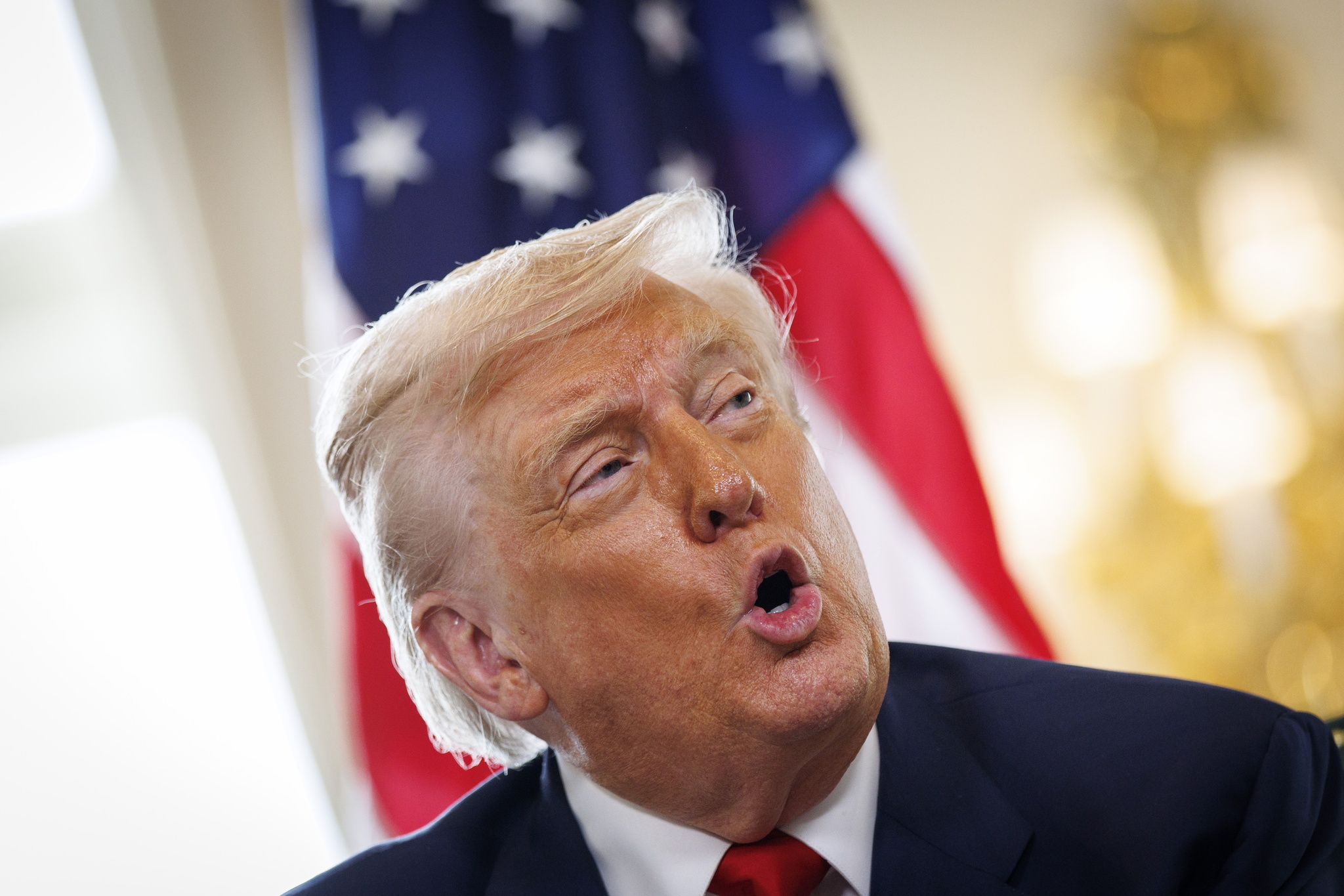 Trump impone su visión arancelaria al mundo tras la capitulación de Europa