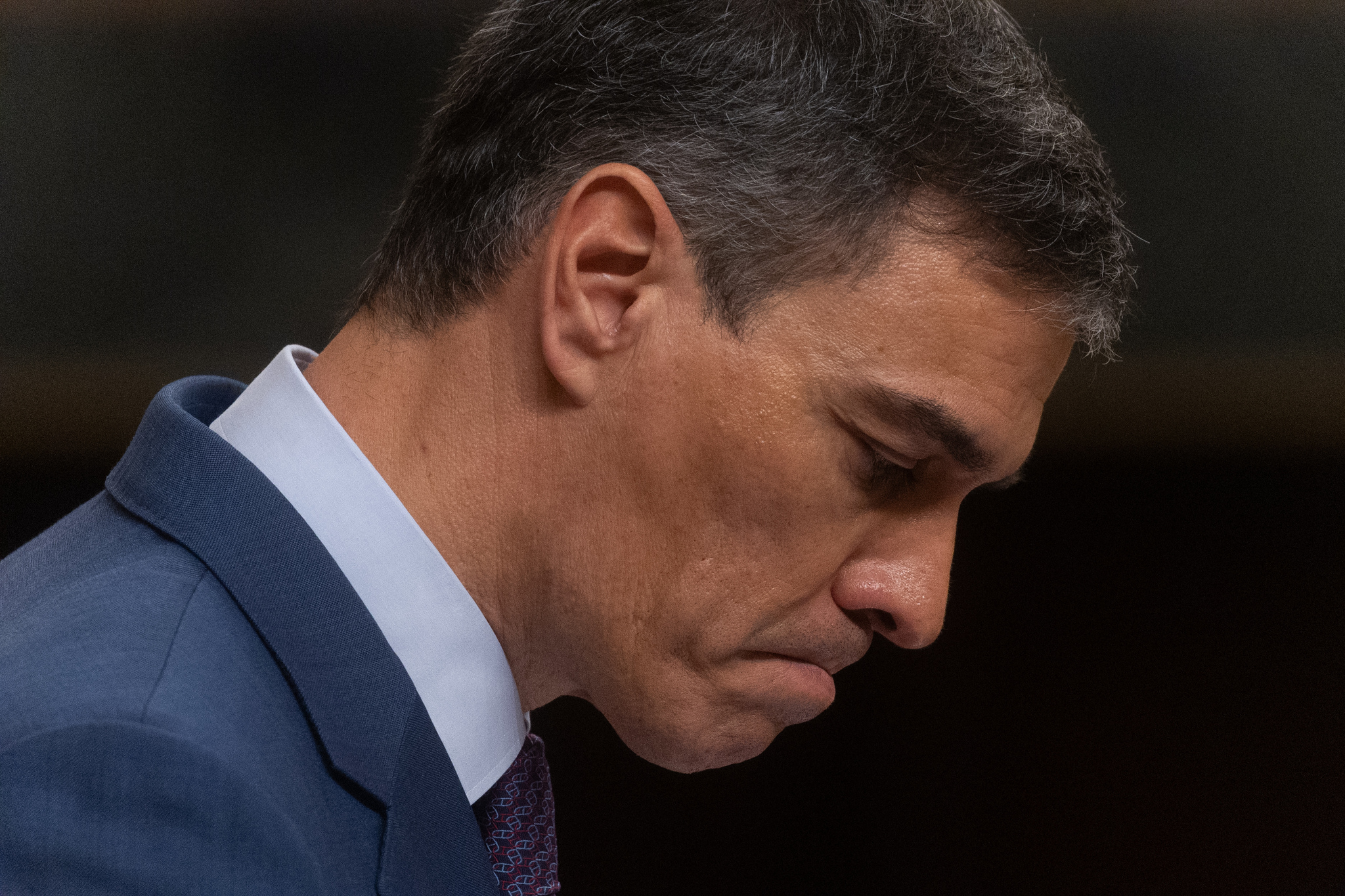 Nuevo curso económico y político: Un campo de minas para un Sánchez más débil que nunca