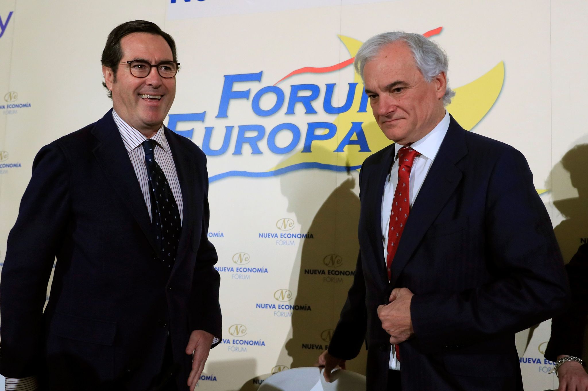 Indignación empresarial contra la obligación de atender en catalán