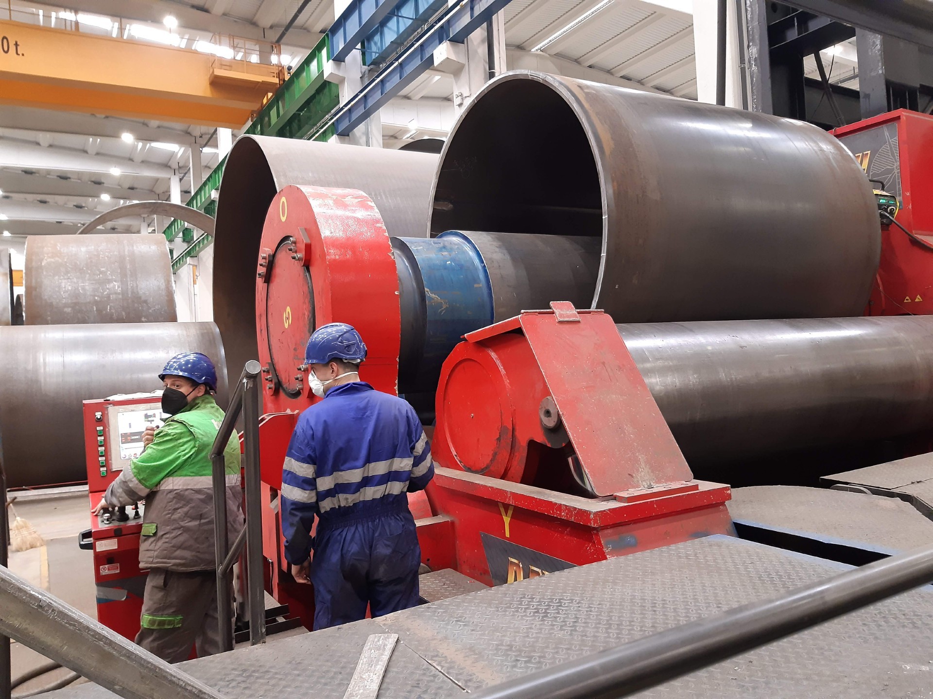 La industria vasca pisa el freno, aunque la inversión se dinamiza