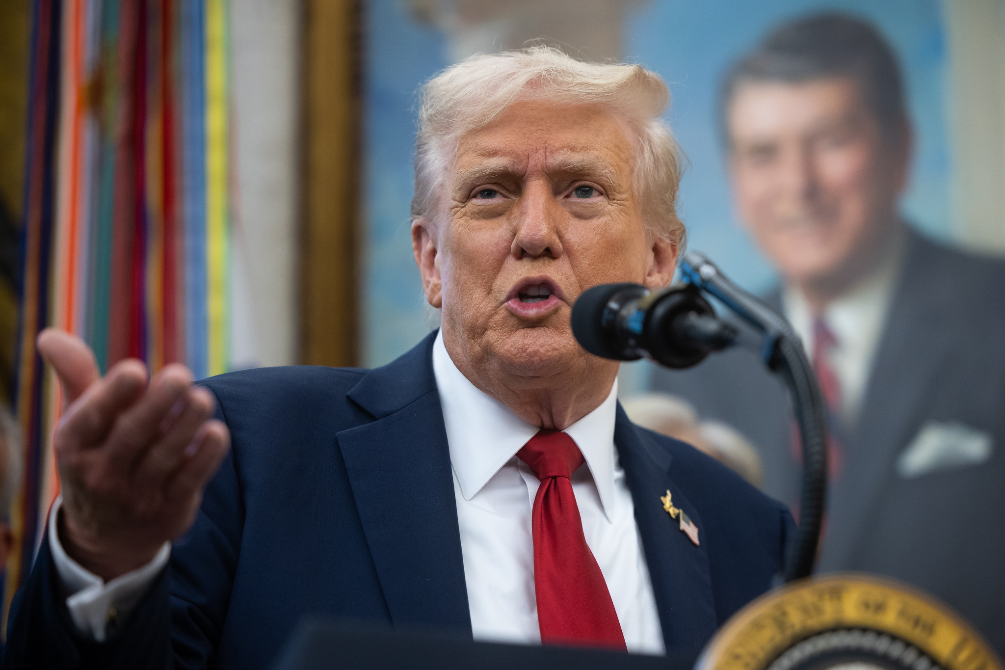 Trump nomina a Travis Hill para dirigir la Corporación Federal de Seguro de Depósitos (FDIC)