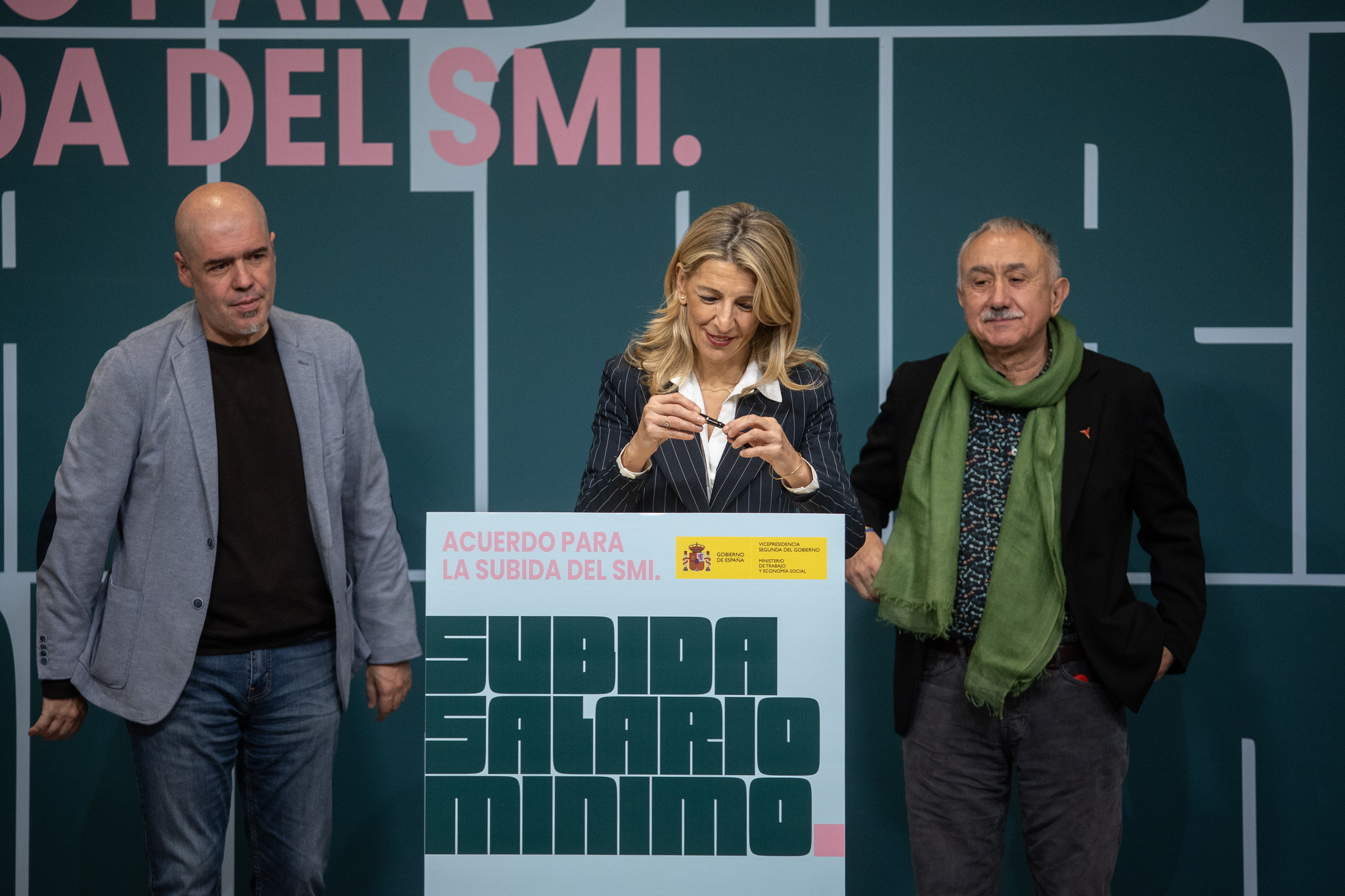 Los sindicatos exigen a Yolanda Díaz una subida del salario mínimo hasta 1.273 euros al mes