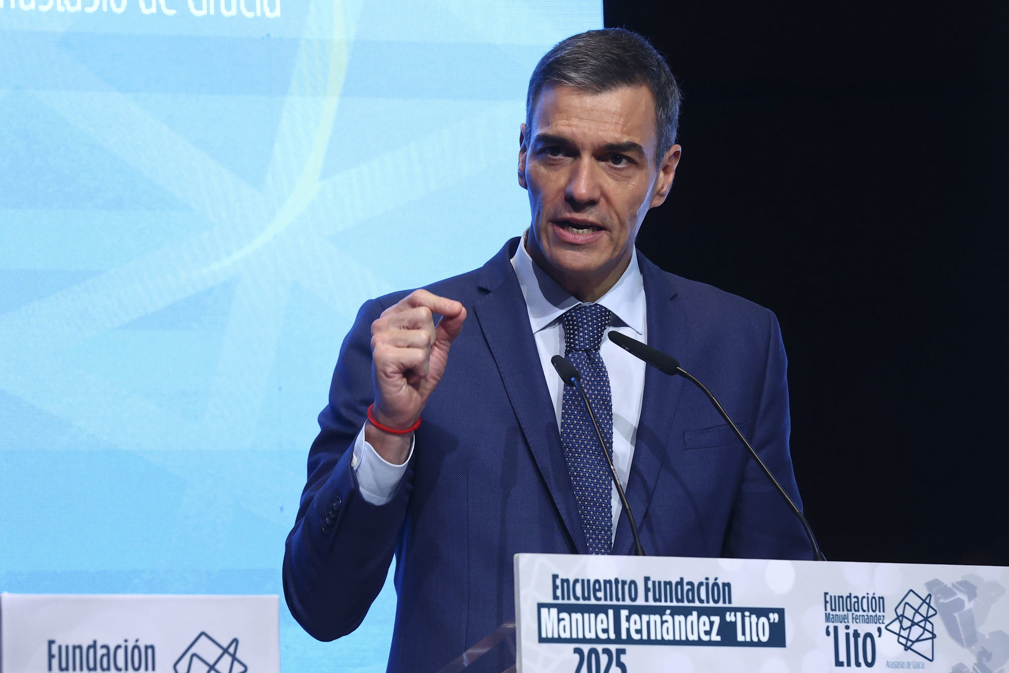 Pedro Sánchez anuncia un real decreto para «flexibilizar» las finanzas de los ayuntamientos