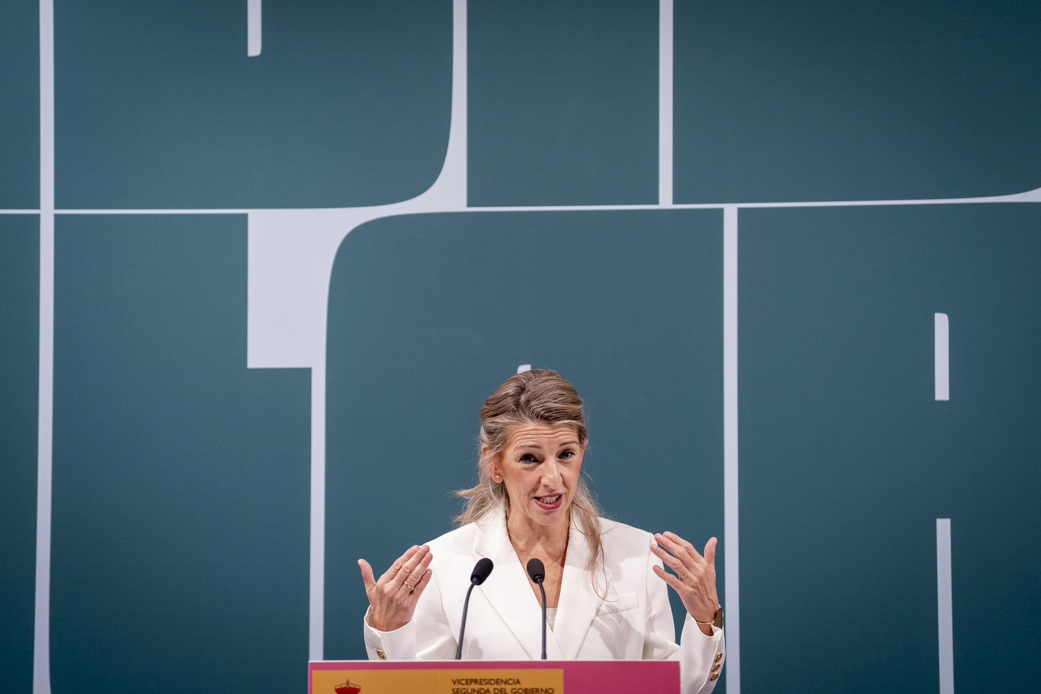La subida del salario mínimo se retrasa: se aprobará con carácter retroactivo a enero de 2026
