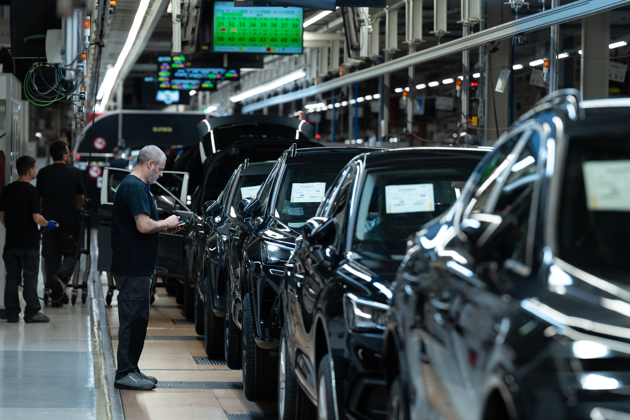 La inflación industrial cae un 2,5% en noviembre por la electricidad