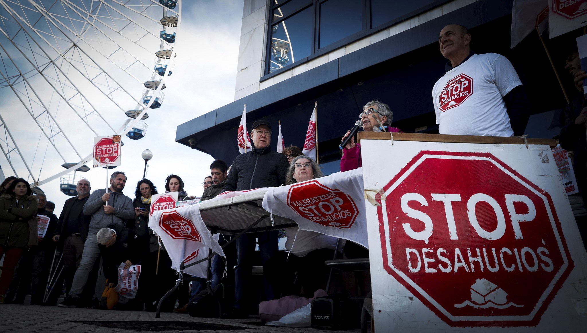 El Gobierno excluye al pequeño propietario del veto a los desahucios