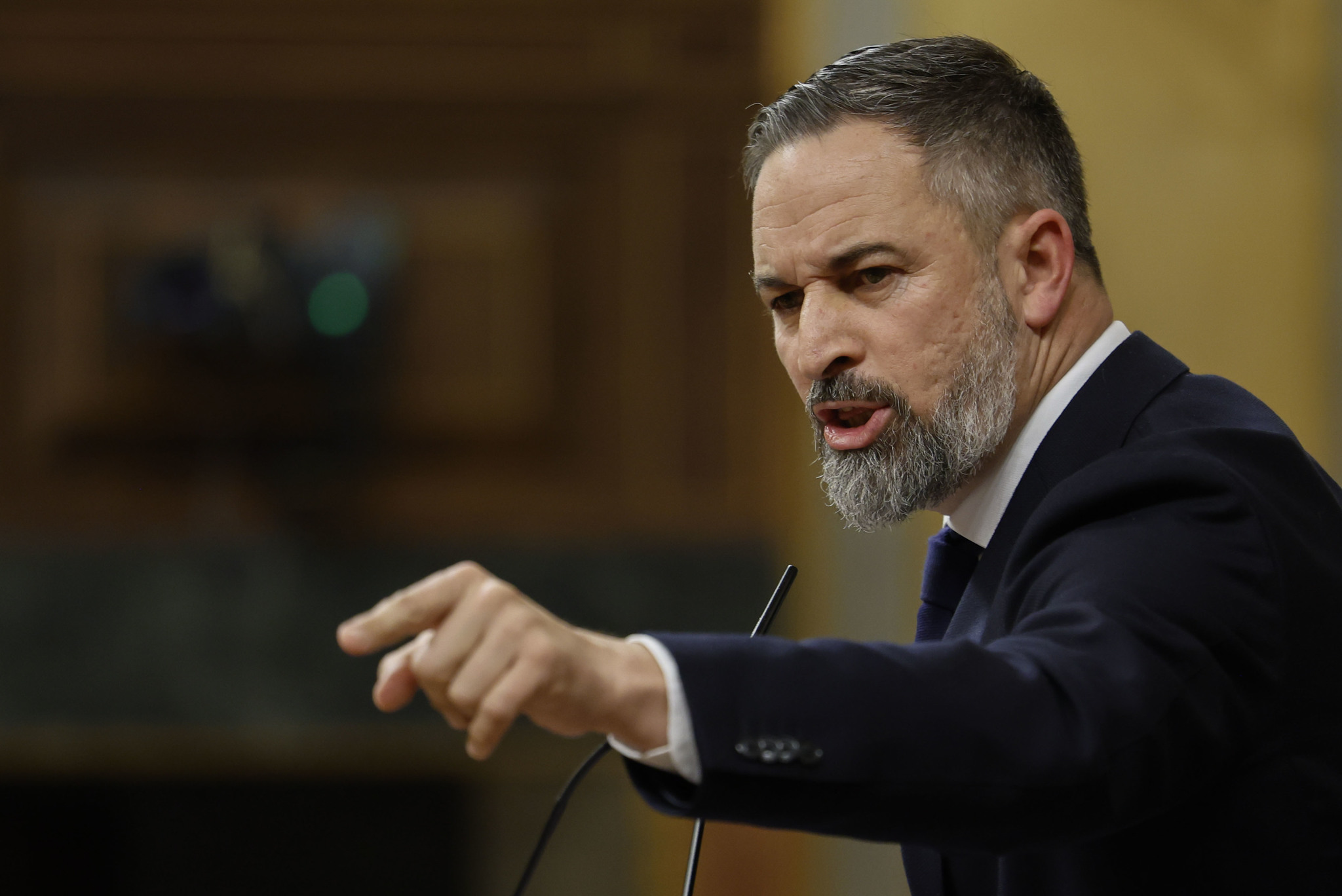 A Abascal se le está poniendo cara de Rivera… o de Iglesias