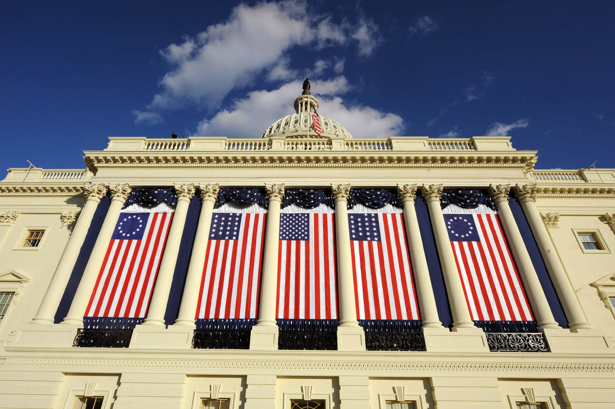 El mercado laboral estadounidense destruye 92.000 empleos en febrero y la tasa de paro sube al 4,4%