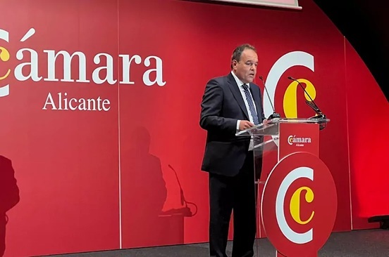 Detenido el presidente de la Cámara de Alicante, Carlos Baño, por presunta corrupción