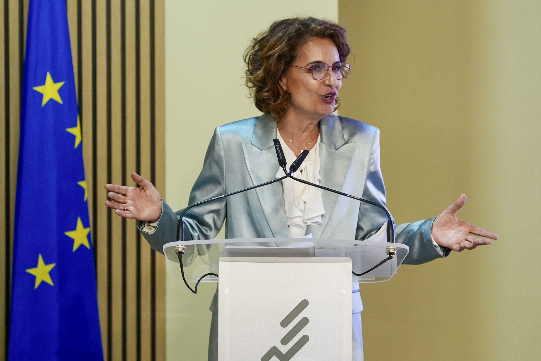 Hacienda avisa a las multinacionales por carta: se aproxima el pago del tipo mínimo