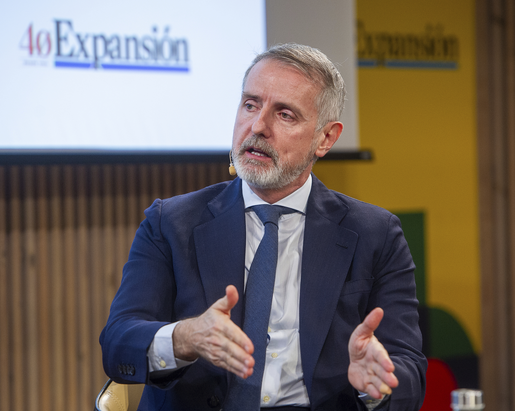 VMO2 reduce a casi la mitad el dividendo a Telefónica en 2025