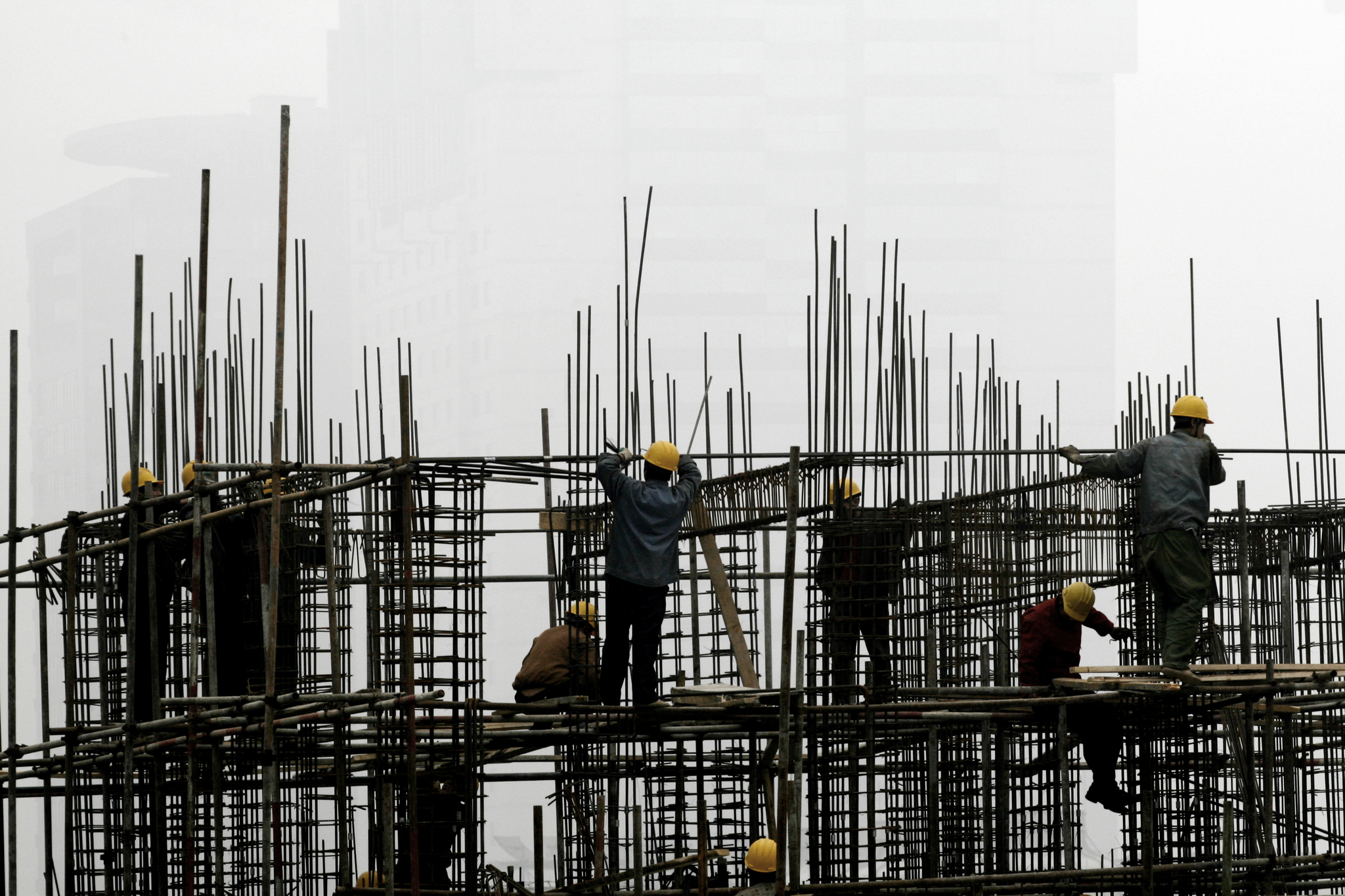 Construcción y servicios empujan un 2,2% la economía vasca