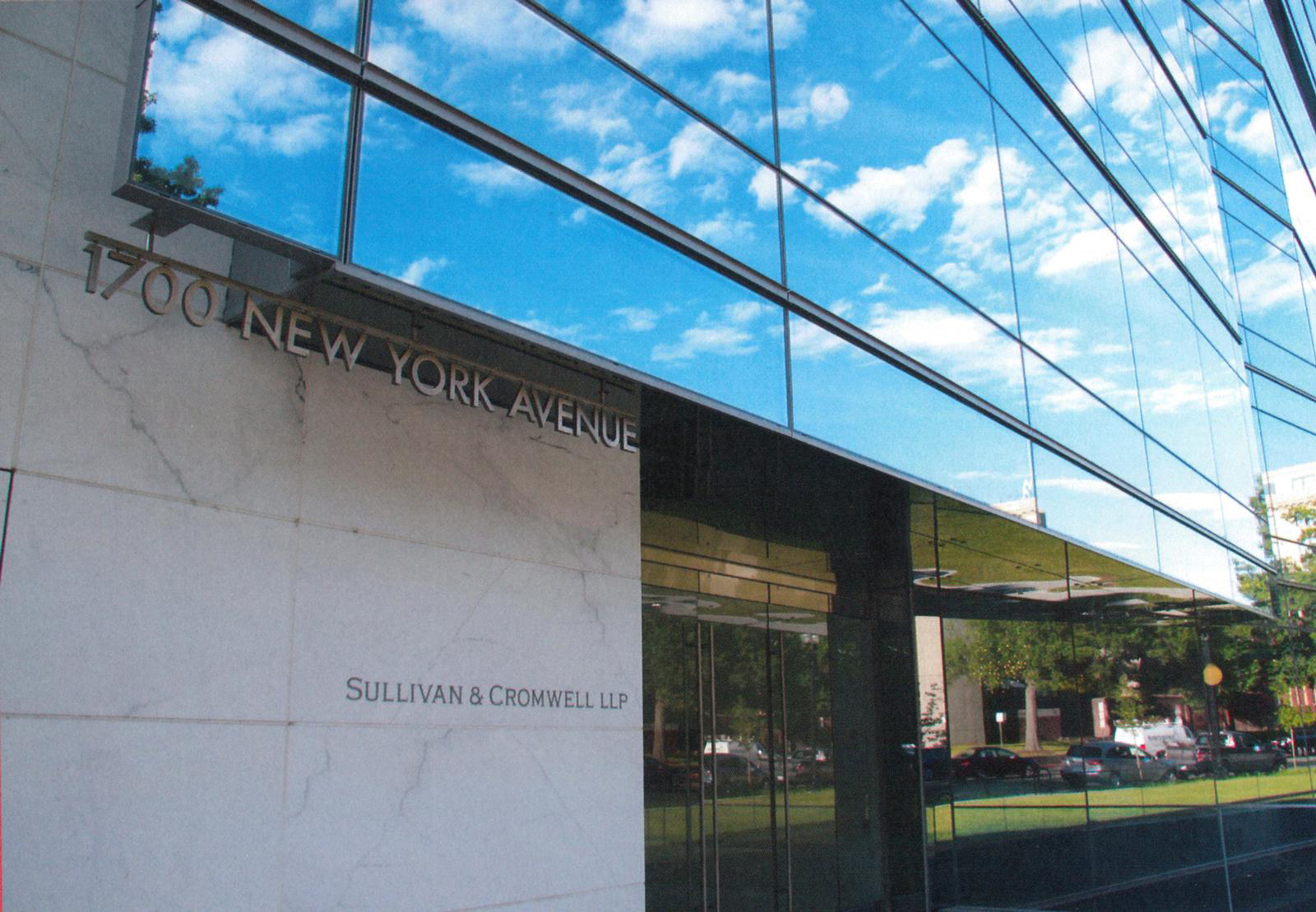 El bufete de abogados Sullivan & Cromwell reconoce 'alucinaciones' de la IA