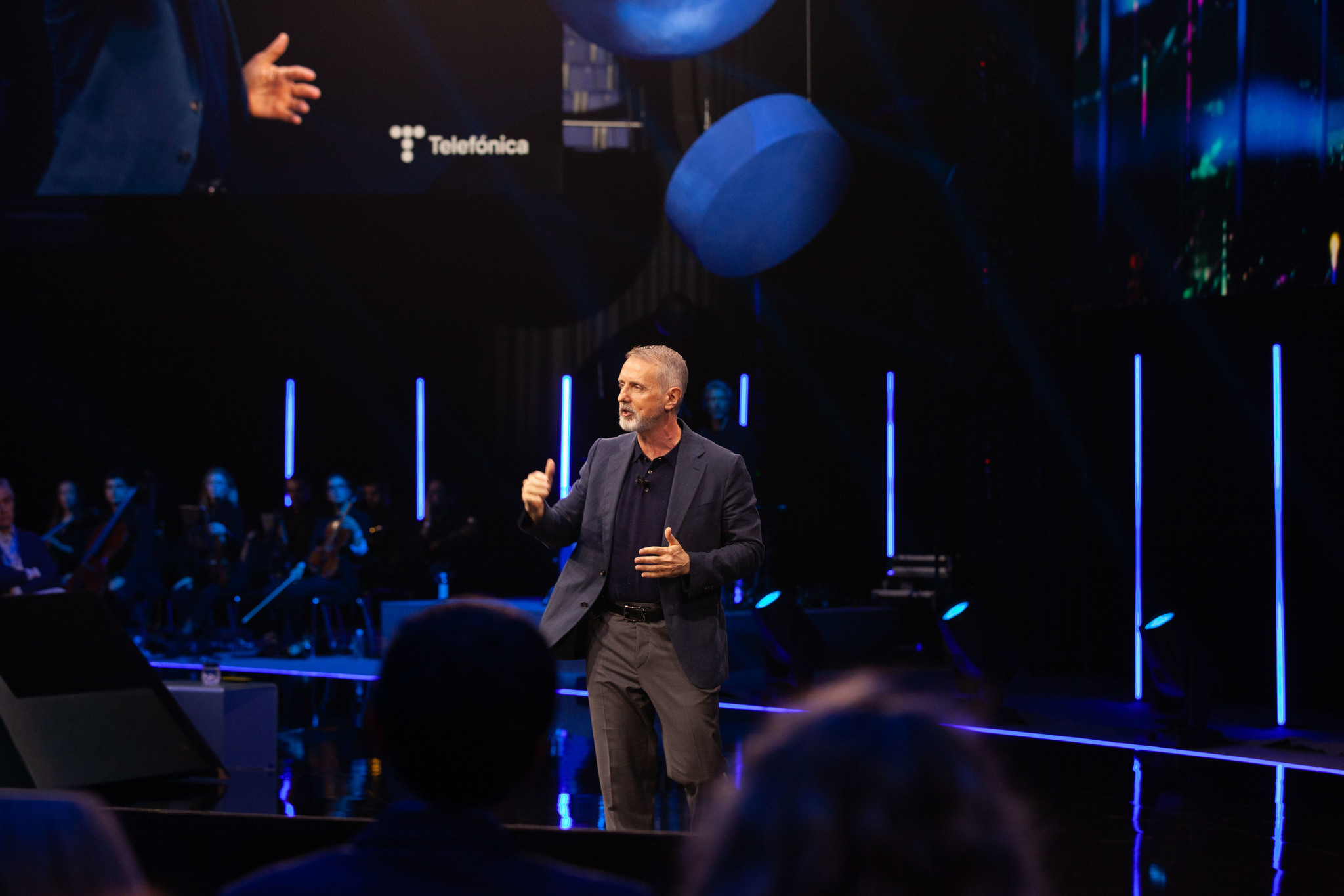 Murtra advierte a los directivos de Telefónica de la necesidad de acelerar la ejecución del plan estratégico