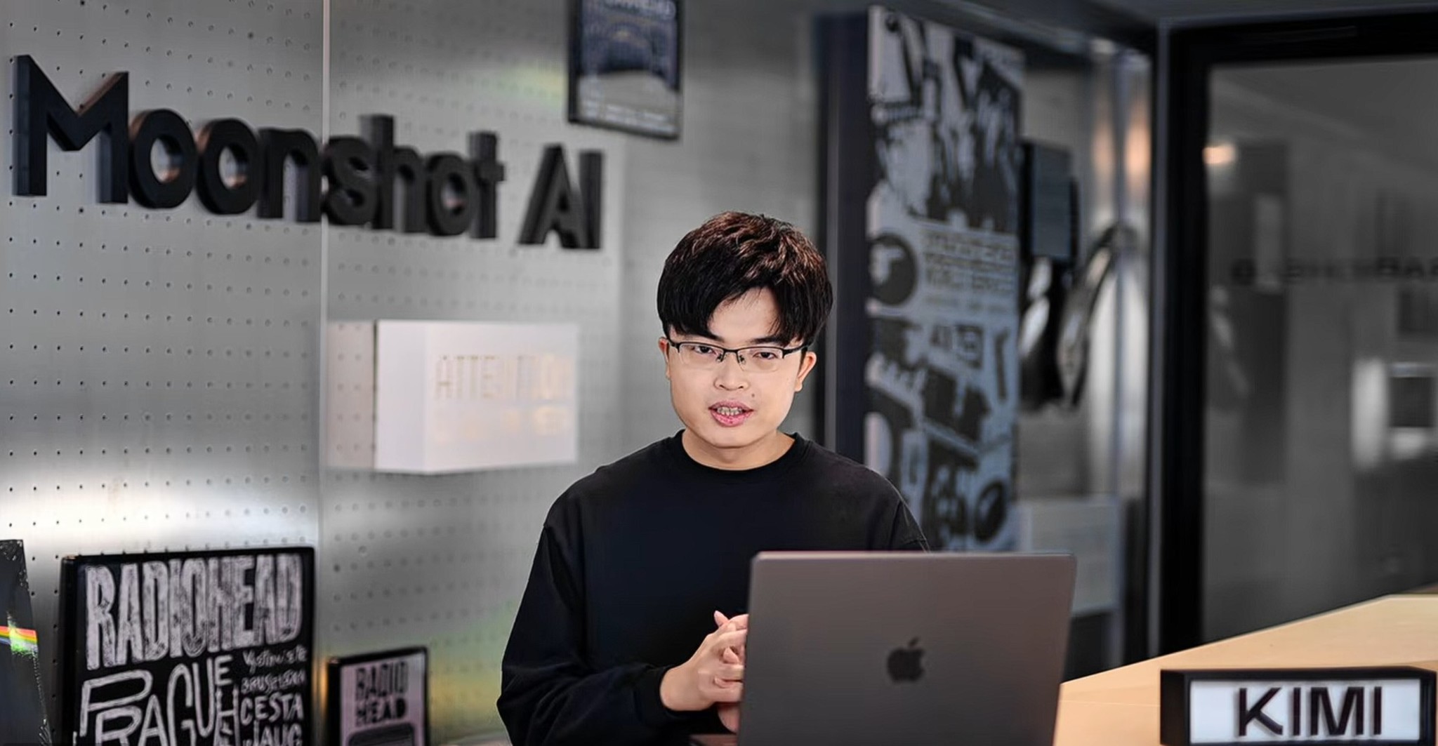 "Hur kommer jag att arbeta, vad kommer mitt schema att vara, vilken chef kommer jag att ha"... Titta på det här företaget för att ta reda på det