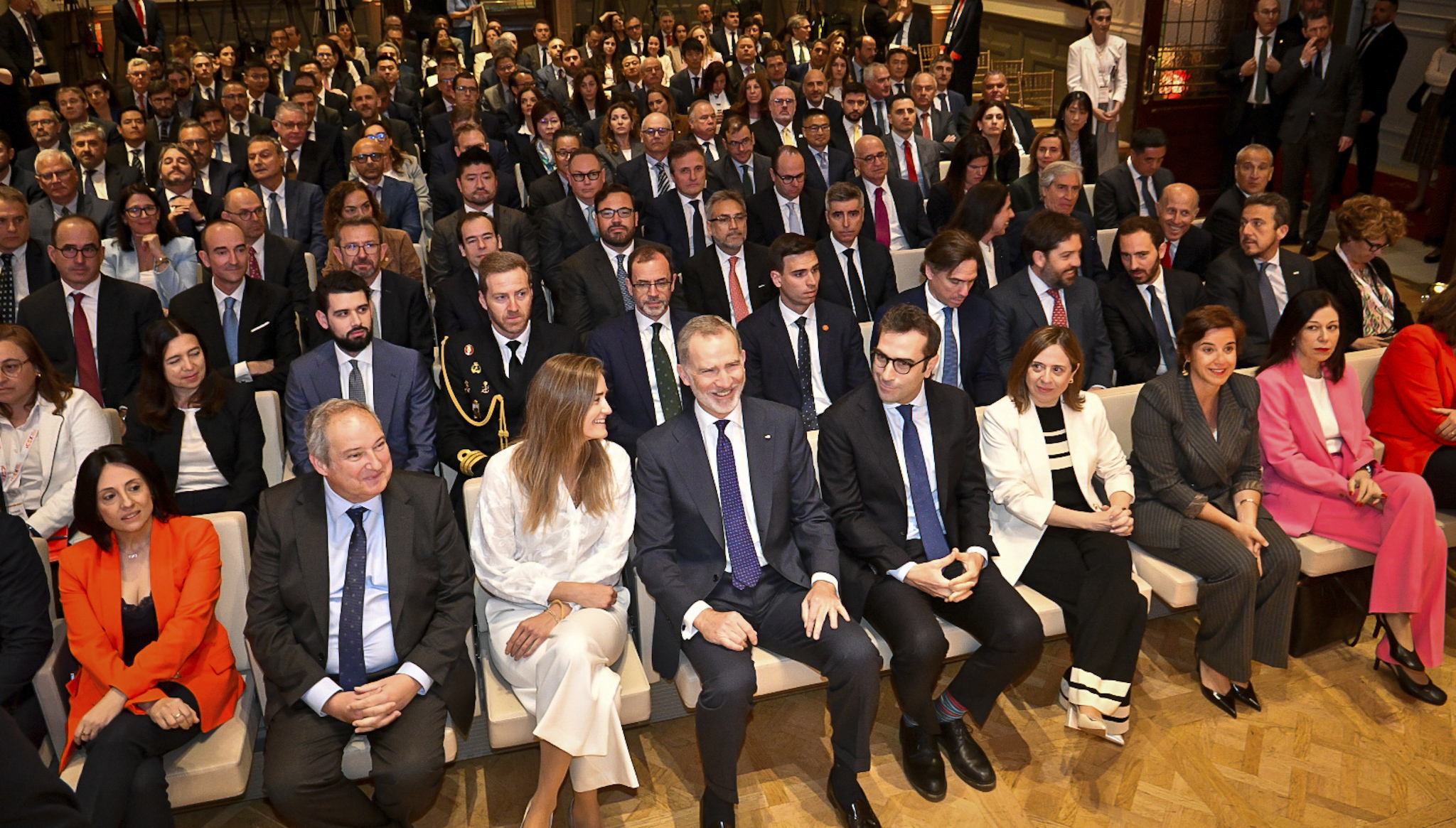 España busca captar más de 4.500 millones en una cumbre con multinacionales este lunes