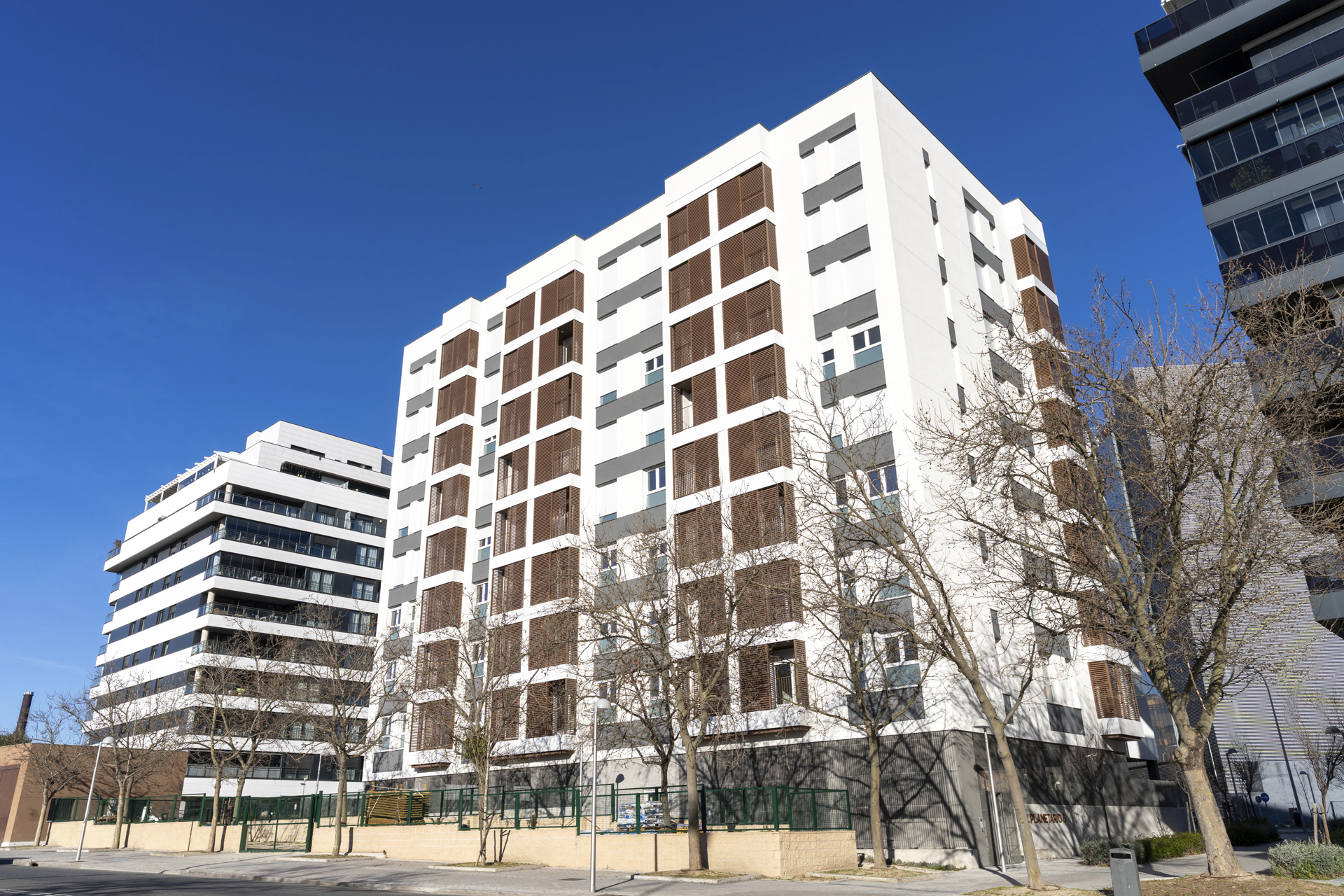 Bankinter compra a Avintia 452 viviendas de alquiler en Madrid