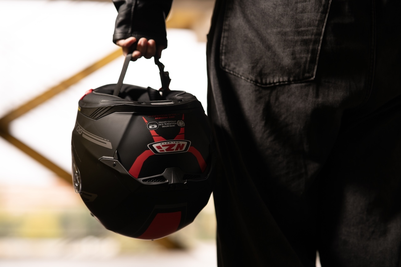 Los cascos de moto diseñados con IA que arrasan