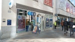 Sabadell cierra la venta de TSB a Santander por 3.300 millones y logra 300 millones en plusvalías