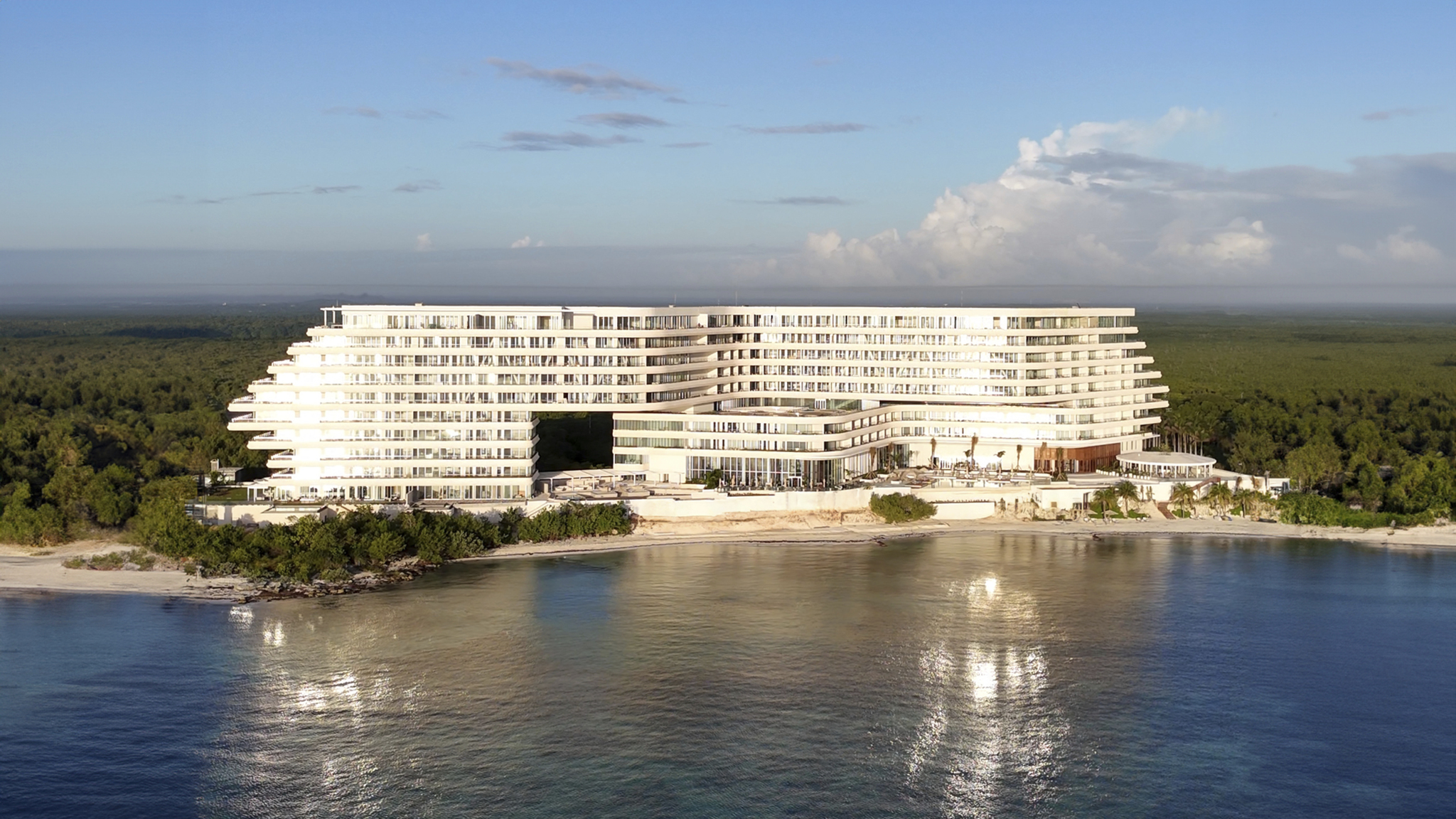 El dueño de Sha Wellness diversifica en turismo e inmobiliario