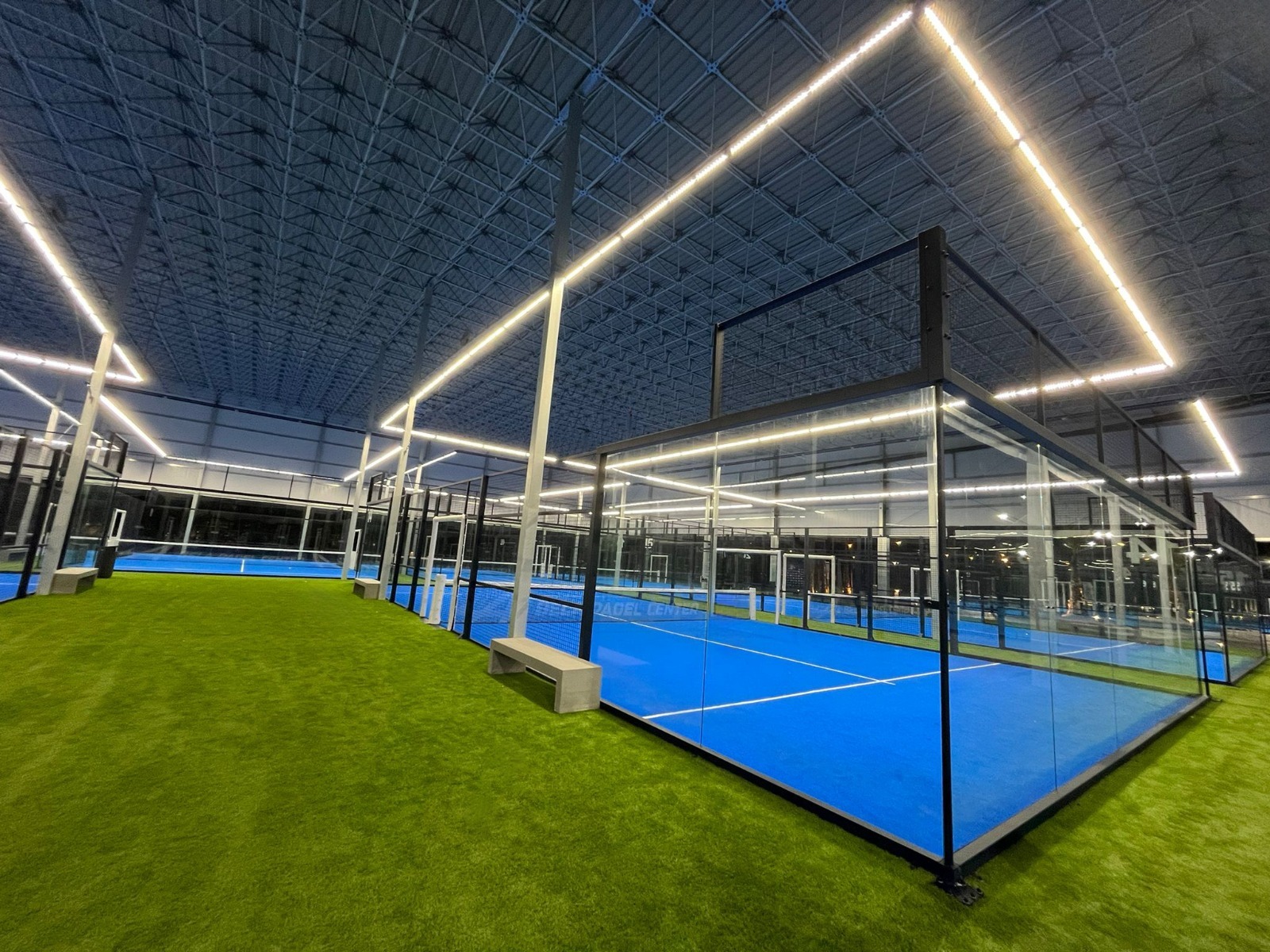 Atitlan vende el 43% de Padel Galis y un sobrino de Juan Roig se hace con la mayoría